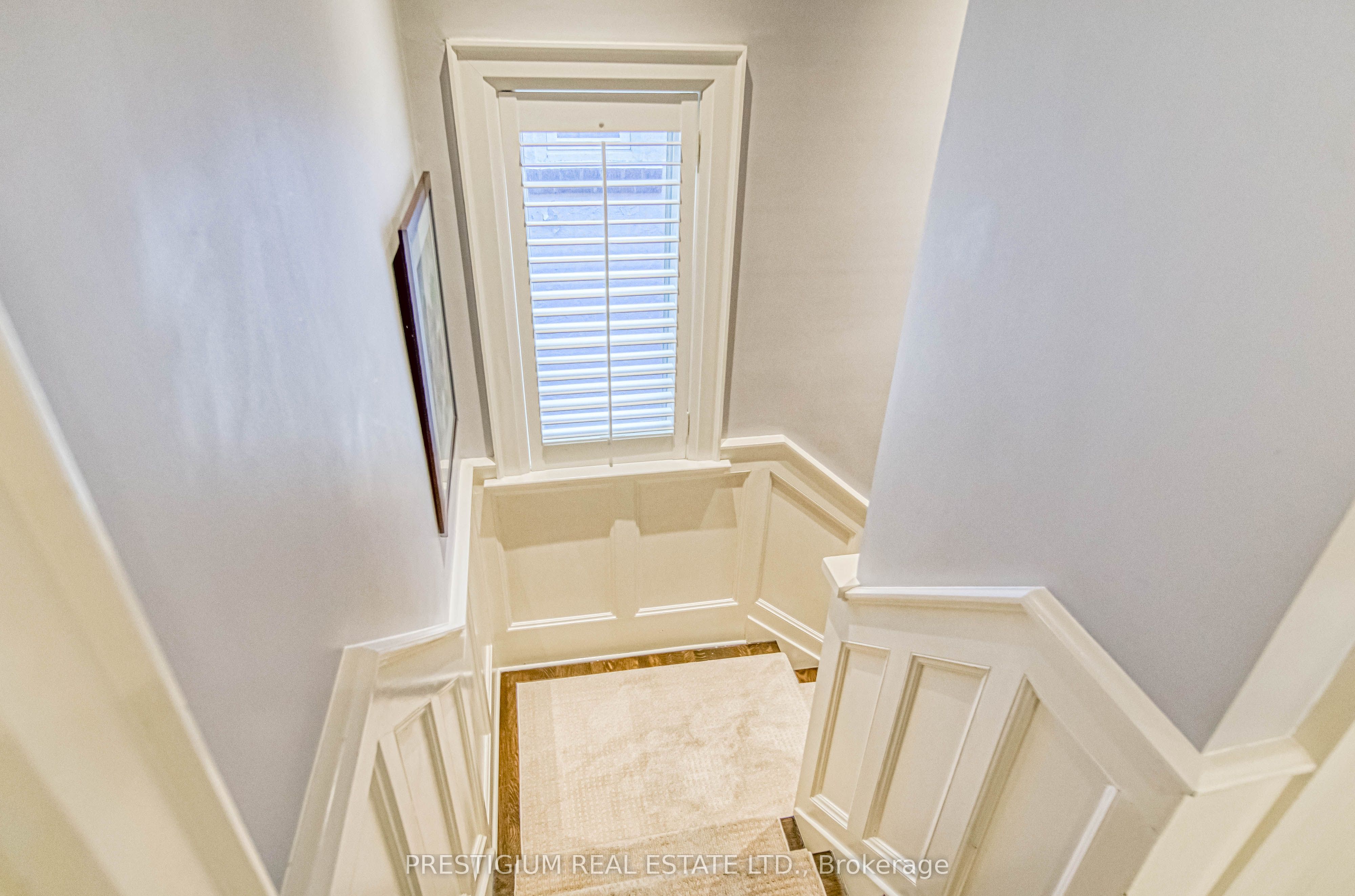 428 Castlefield Avenue Property Photo 14