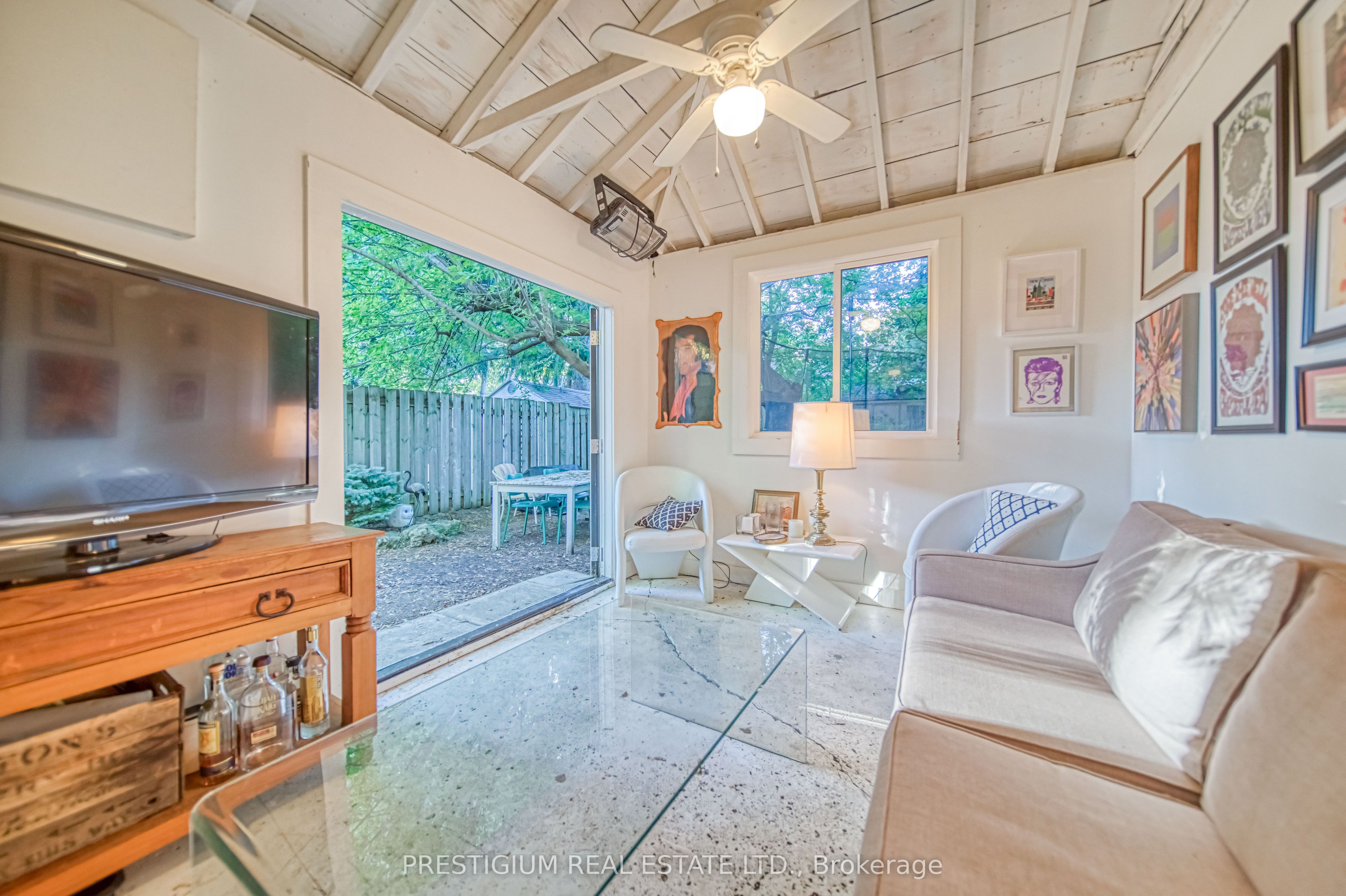 428 Castlefield Avenue Property Photo 35