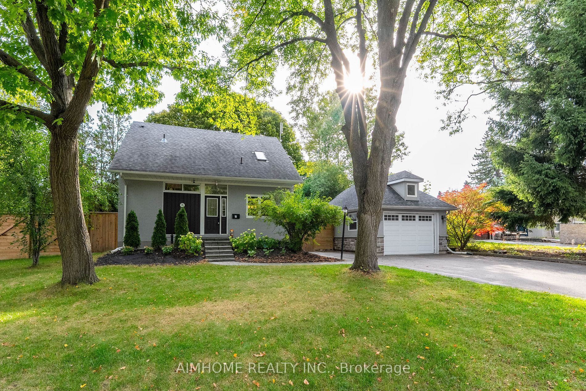 39 Addison Cres Property Photo