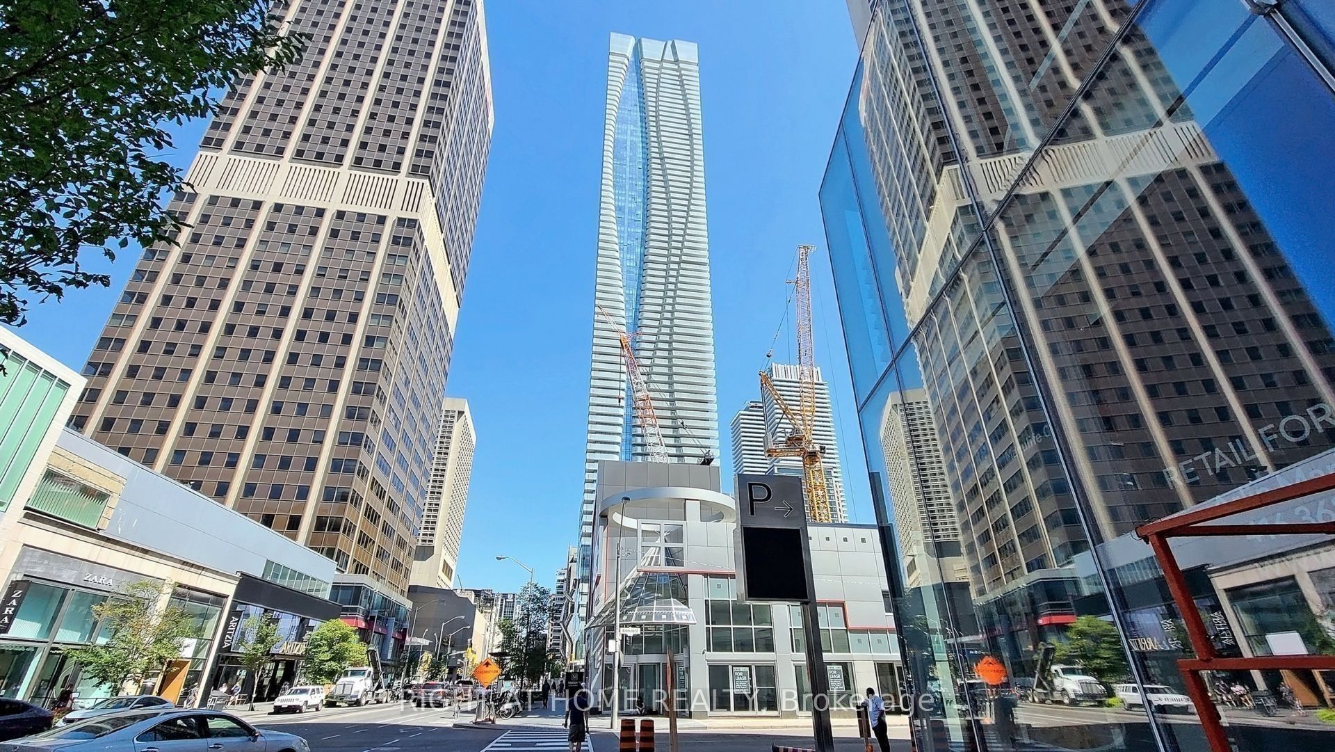 #4707 - 1 Bloor Street Property Photo 1