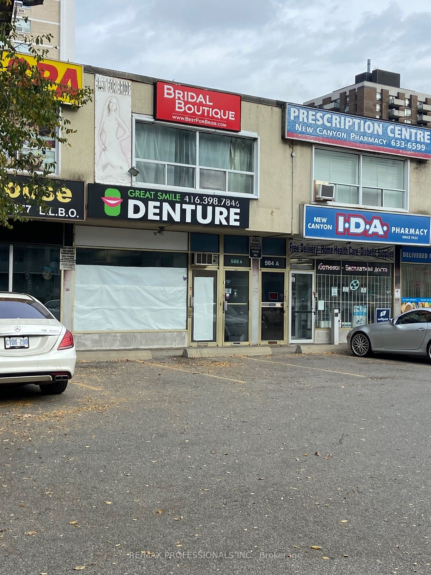 566 Sheppard Ave W Property Photo 31
