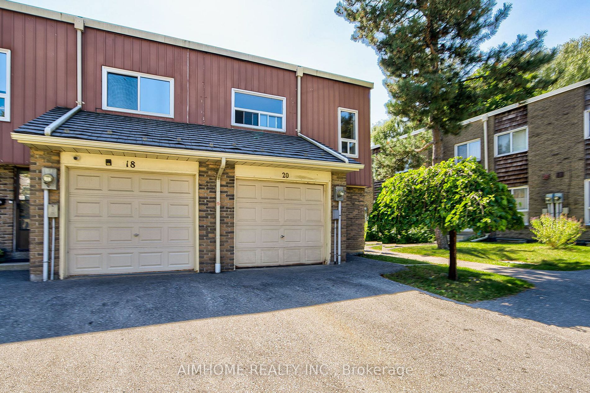 20 Thorny Vineway Property Photo 1