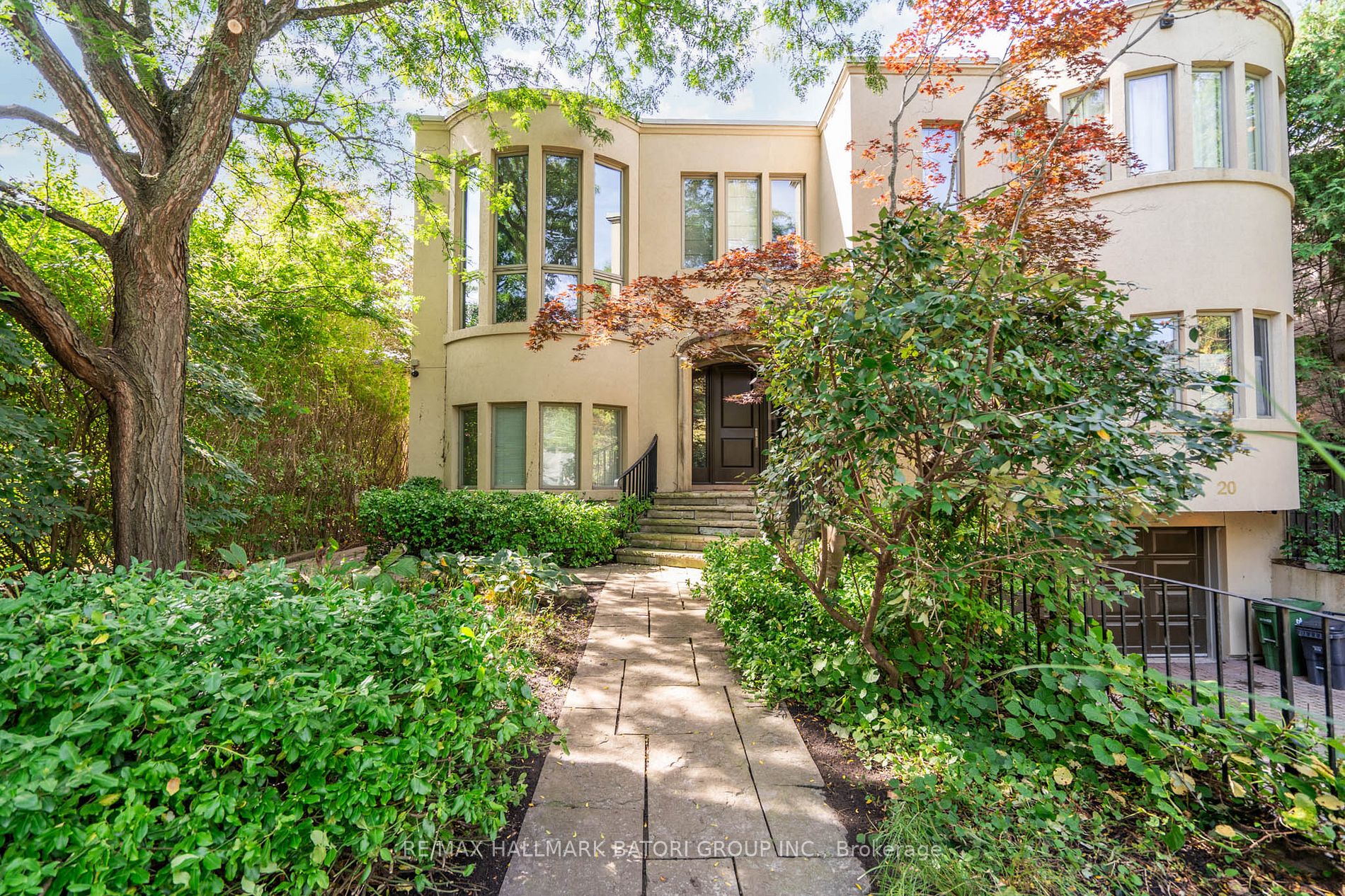 20 Westgrove Cres Property Photo