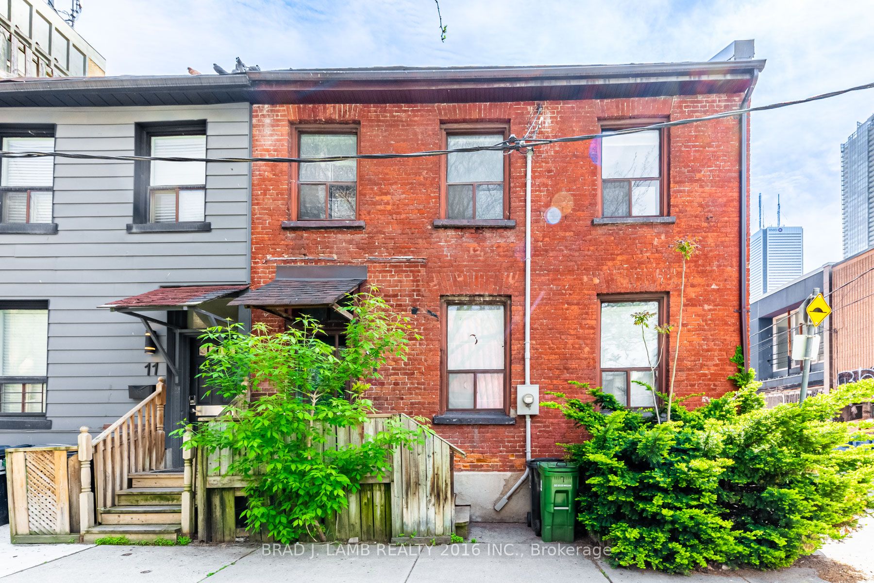 9 St Patricks Sq Property Photo