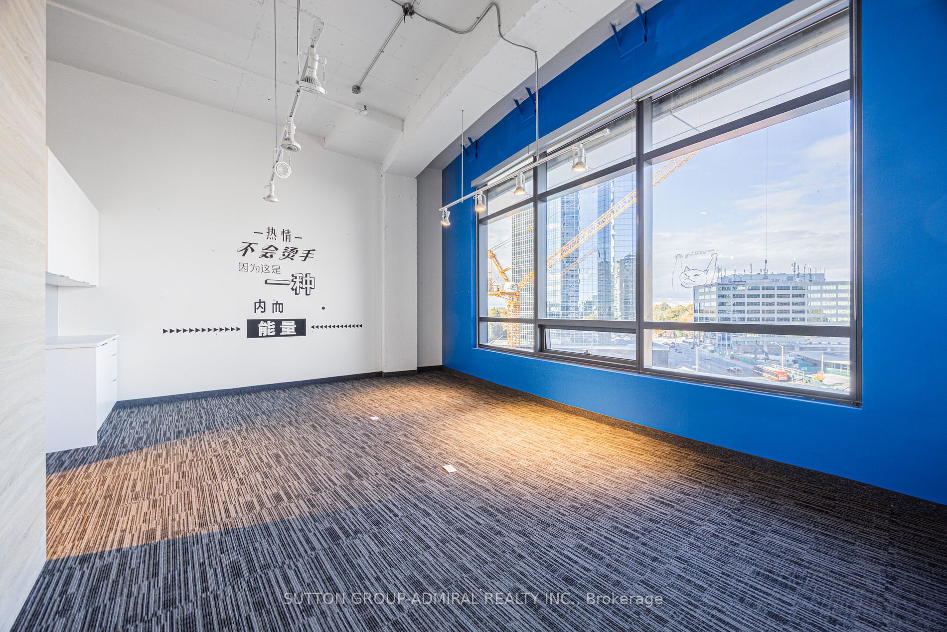 4773 Yonge St Property Photo 10
