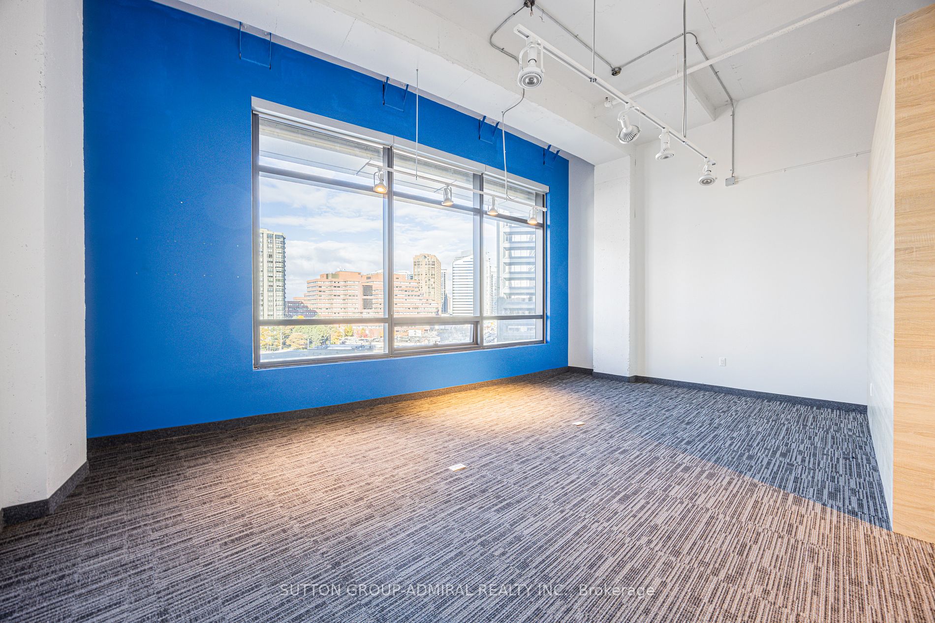 4773 Yonge St Property Photo 12