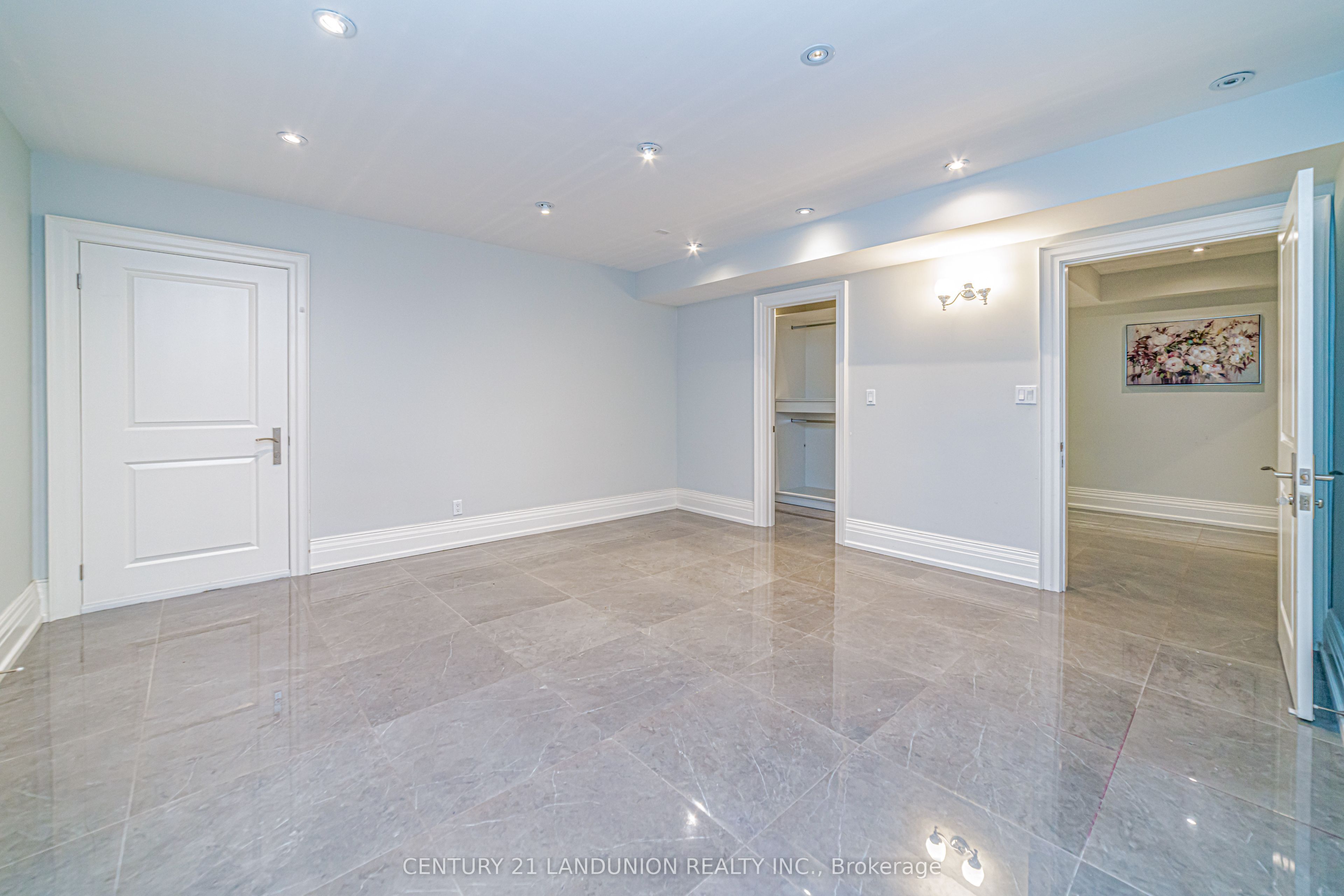 41 Hi Mount (bsmt) Drive Property Photo 7