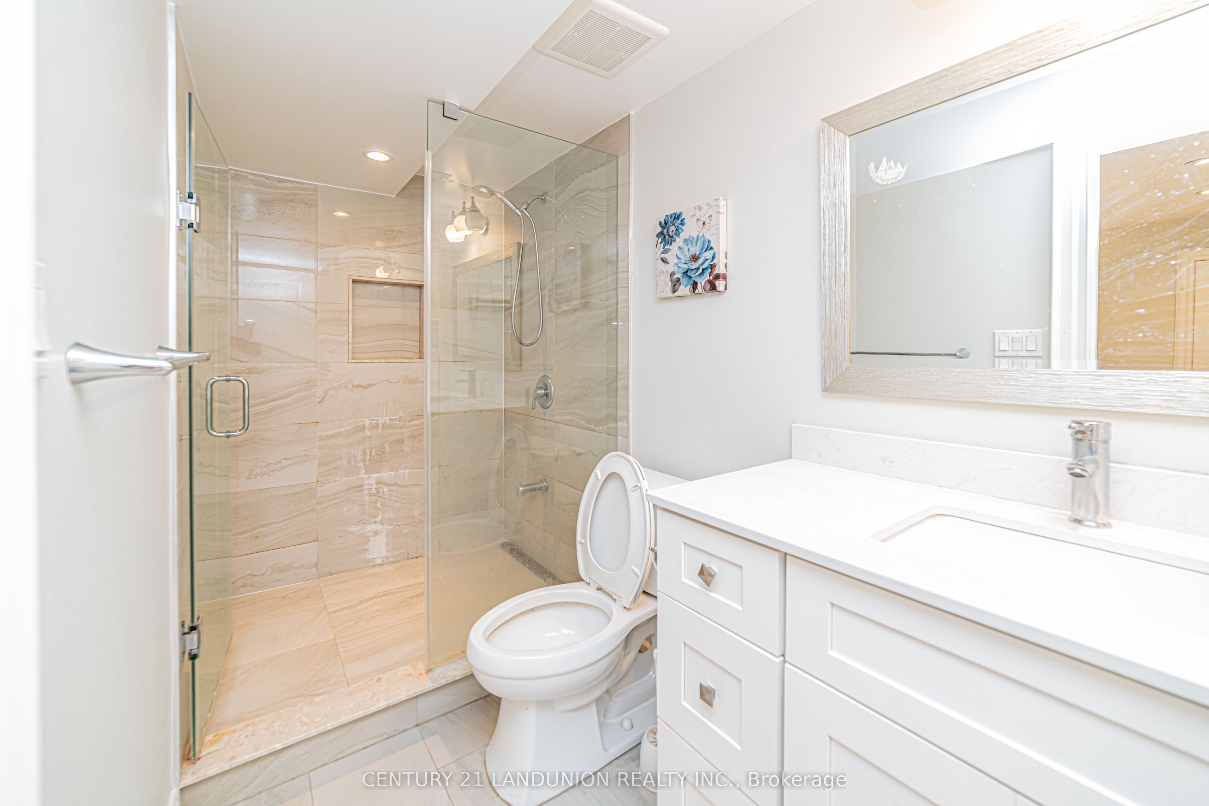 41 Hi Mount (bsmt) Drive Property Photo 12
