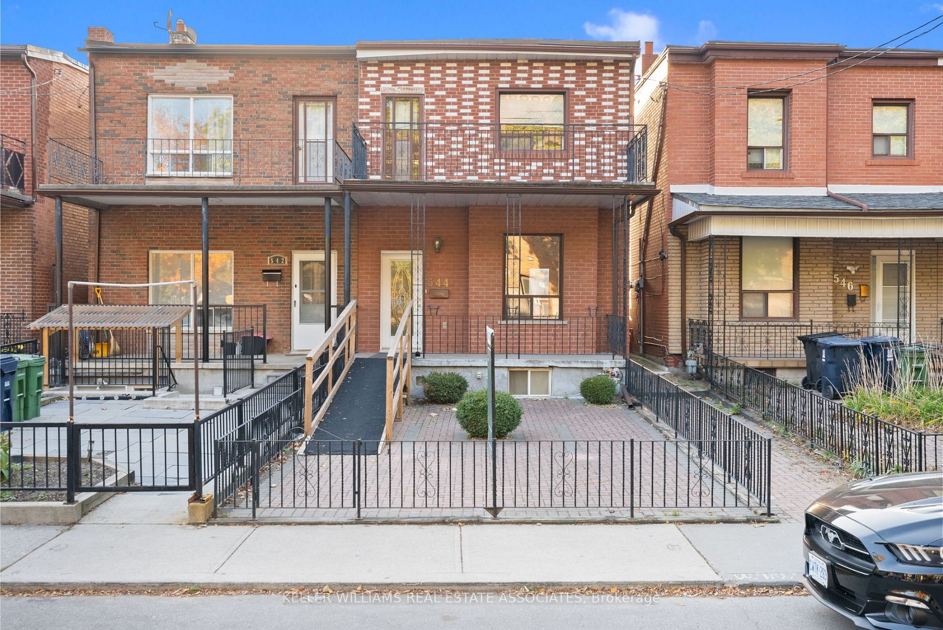 544 Manning Ave Property Photo