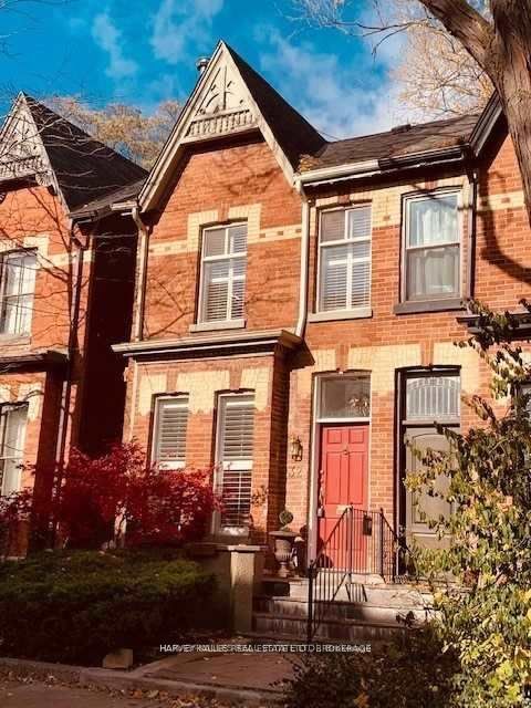 32 Salisbury Ave Property Photo 1