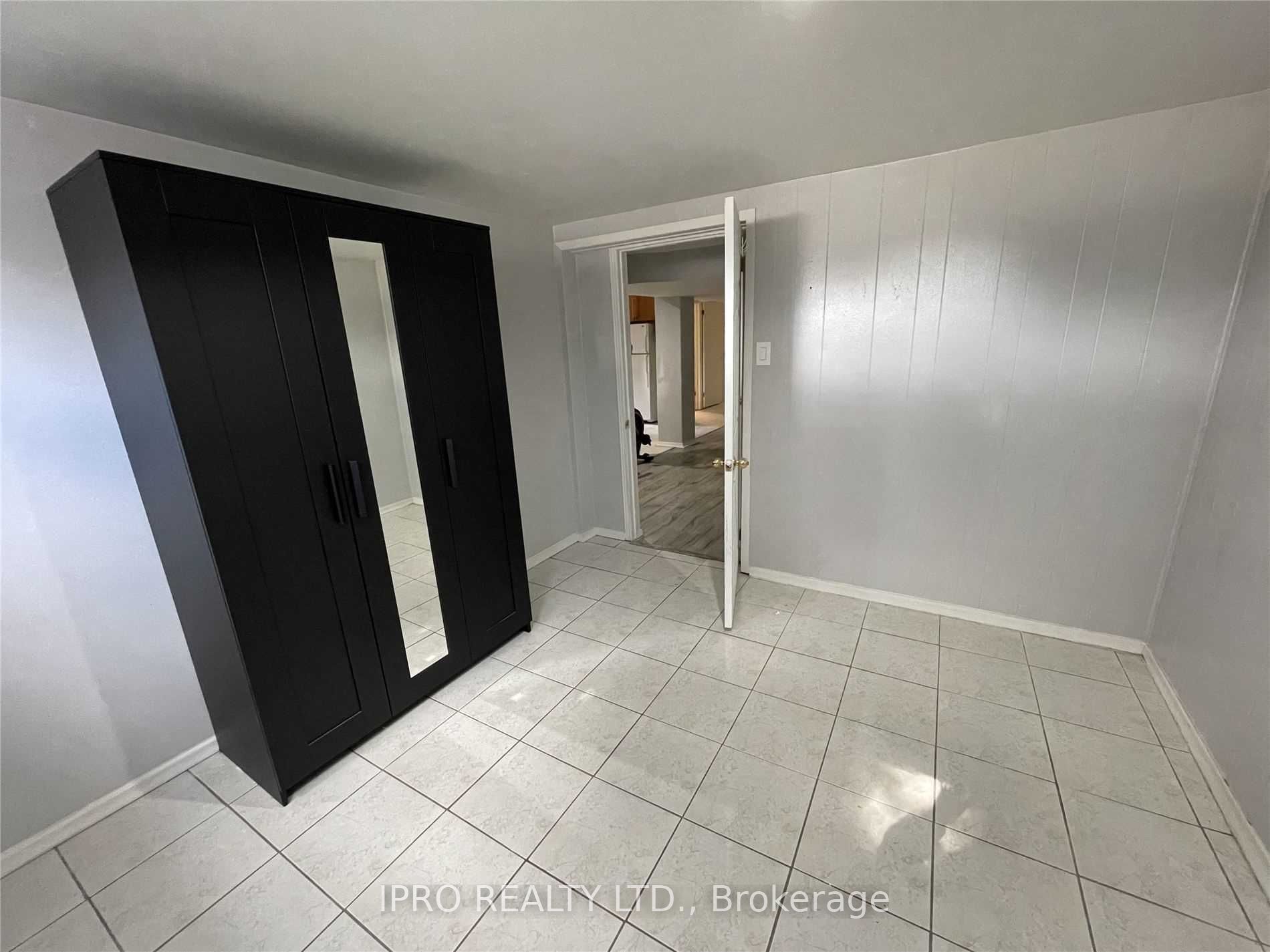 #bsmt - 26 Frolick Crescent Property Photo 6