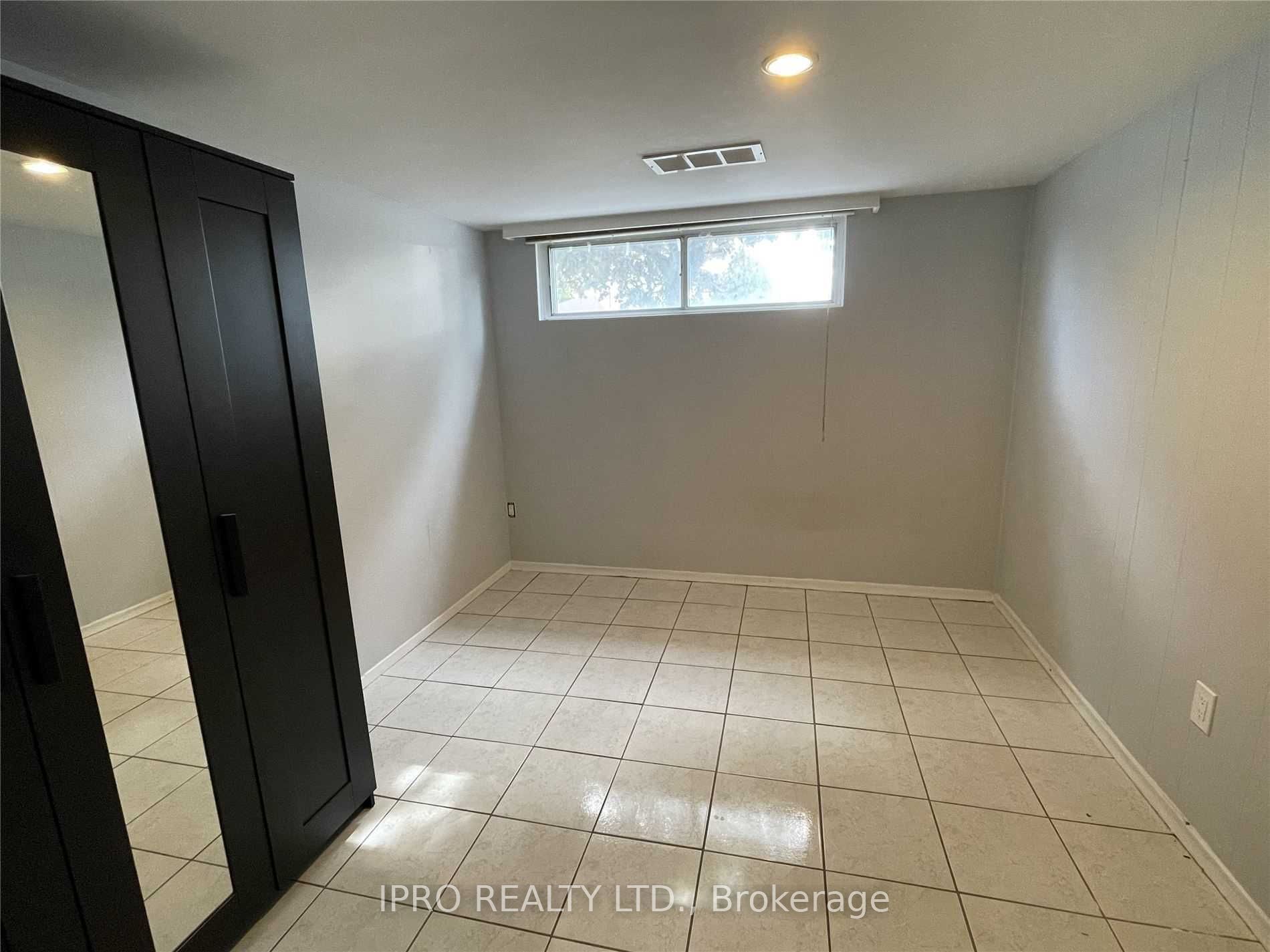 #bsmt - 26 Frolick Crescent Property Photo 9