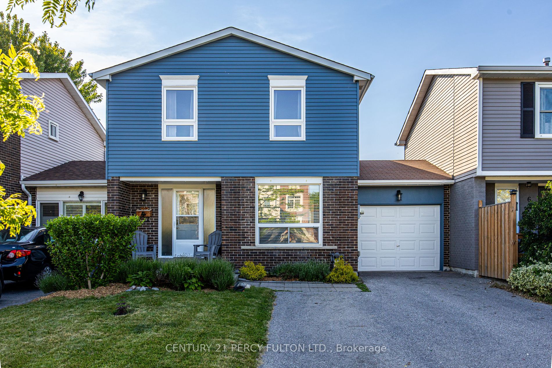4 Burden Cres Property Photo 1