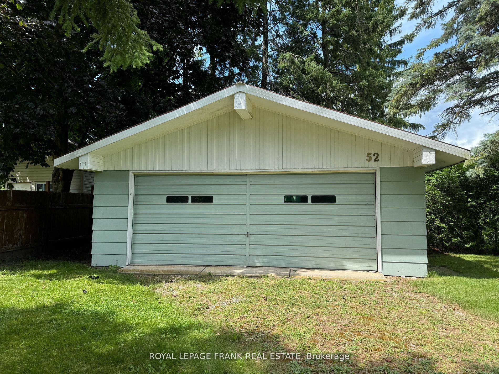 52 Cobbledick Street Property Photo 2