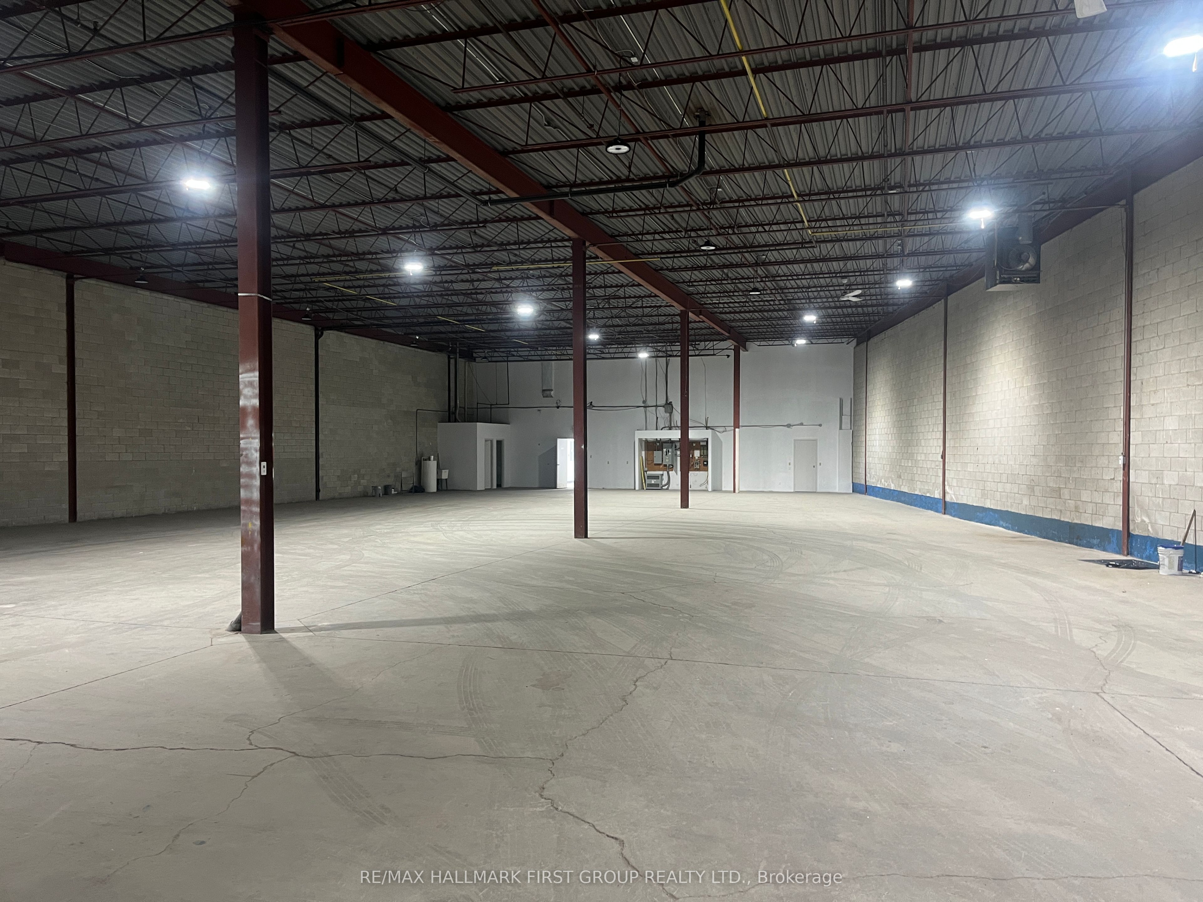 #17 - 1410 Bayly Street Property Photo 9