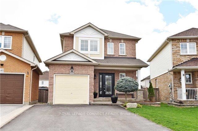 644 Woodmount Cres Property Photo