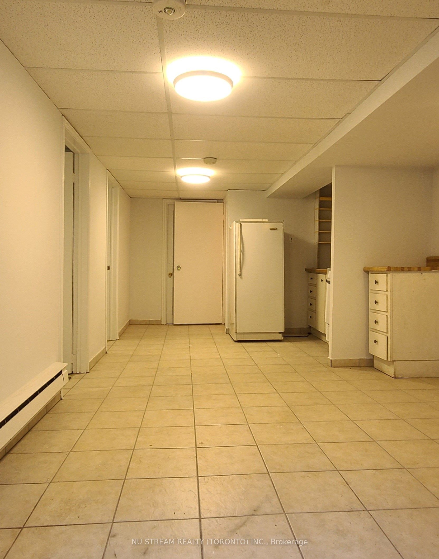 #lower-r - 130 Kingston Road Property Photo 4