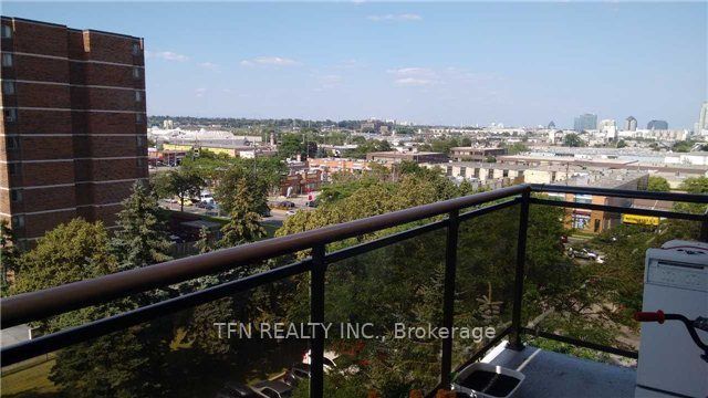 #706 - 1950 Kennedy Road Property Photo 7