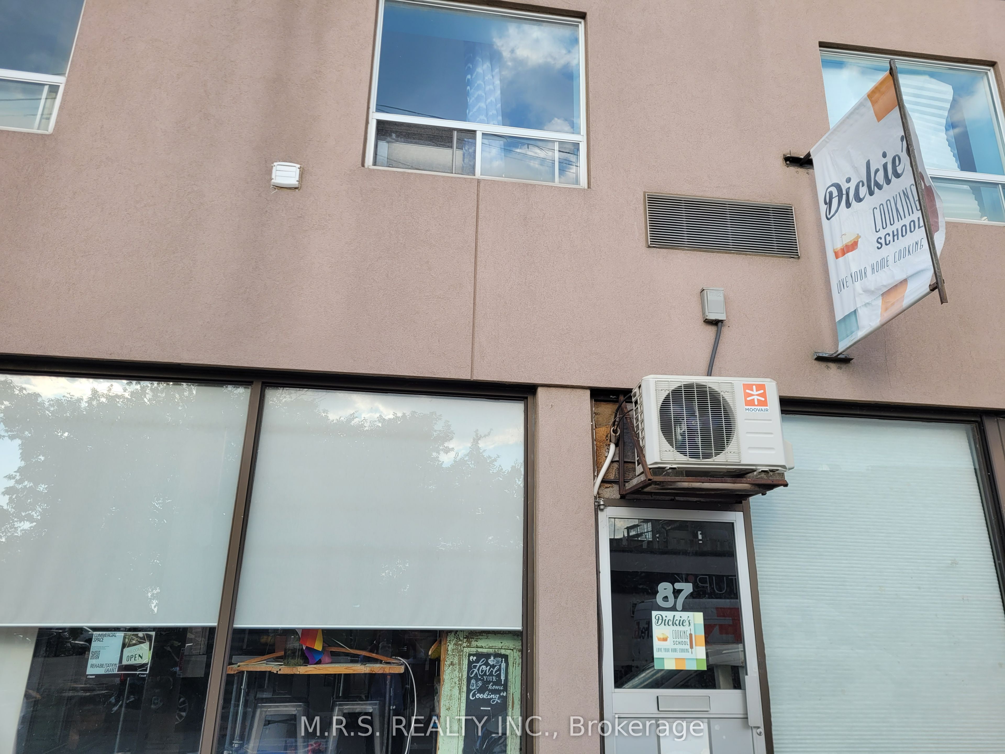 87 Cedarvale Avenue Property Photo 1
