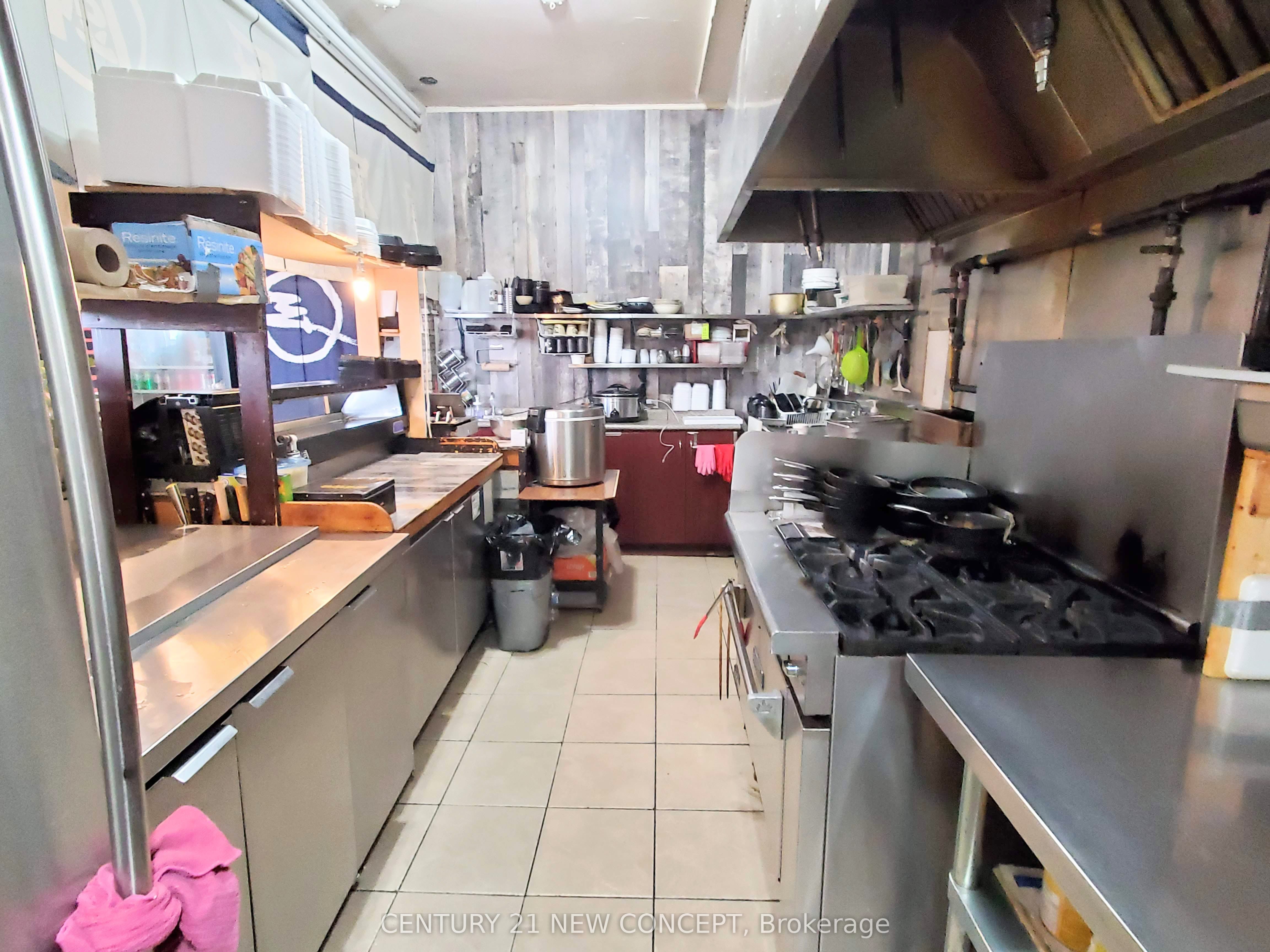 6 Coxwell Avenue Property Photo 1