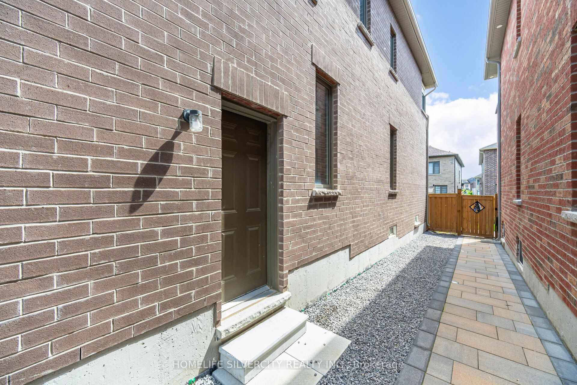 24 Dumaine Street Property Photo 37