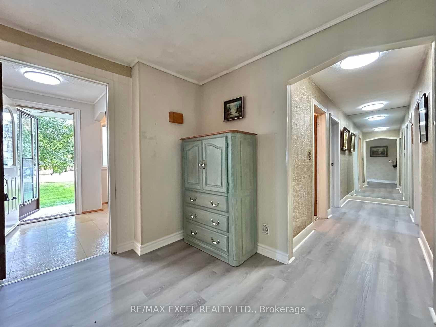 106 Cedar Brae Boulevard Property Photo 6