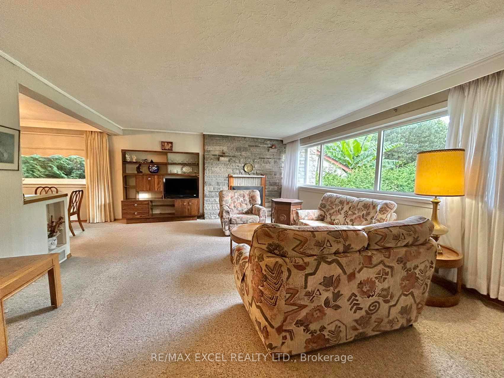 106 Cedar Brae Boulevard Property Photo 12