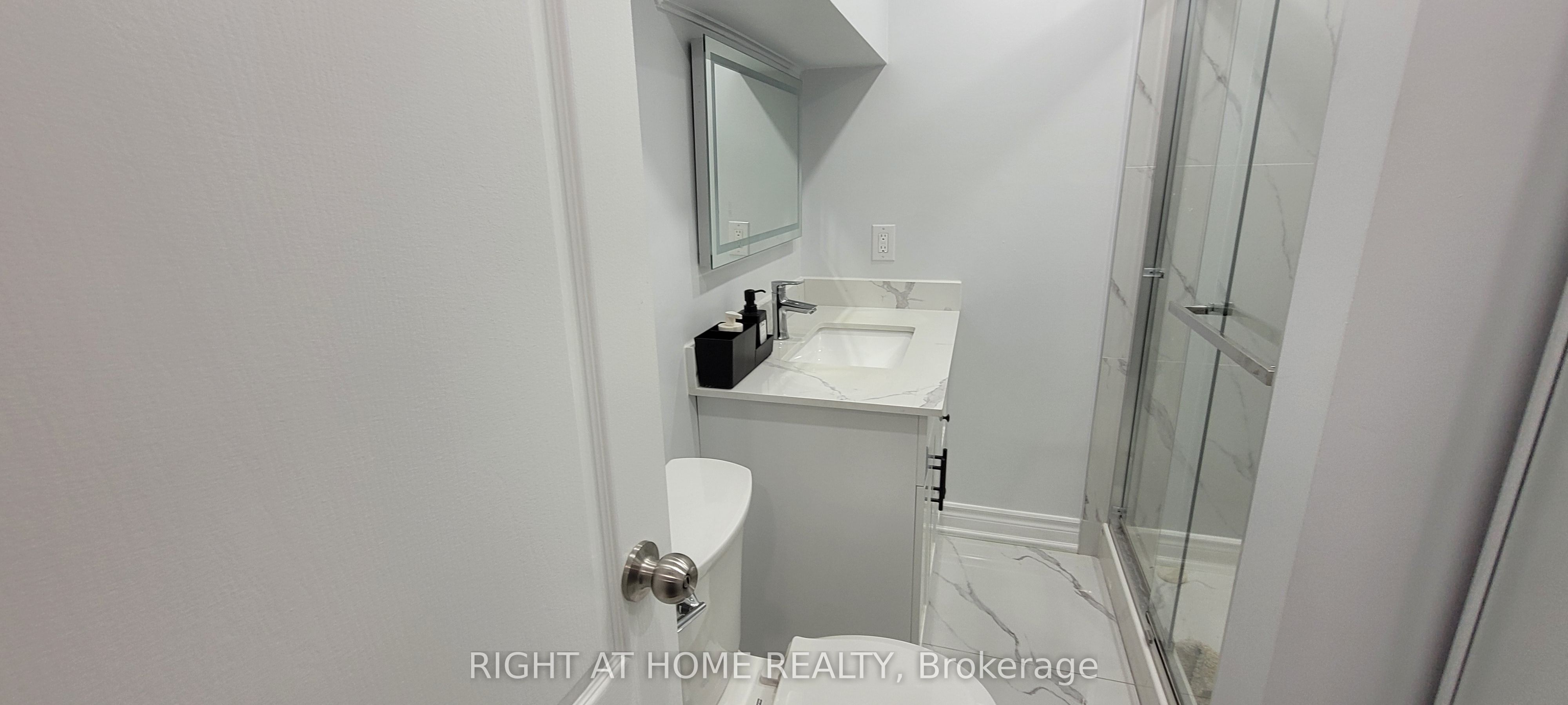 11 Lesterwood Crescent Property Photo 14