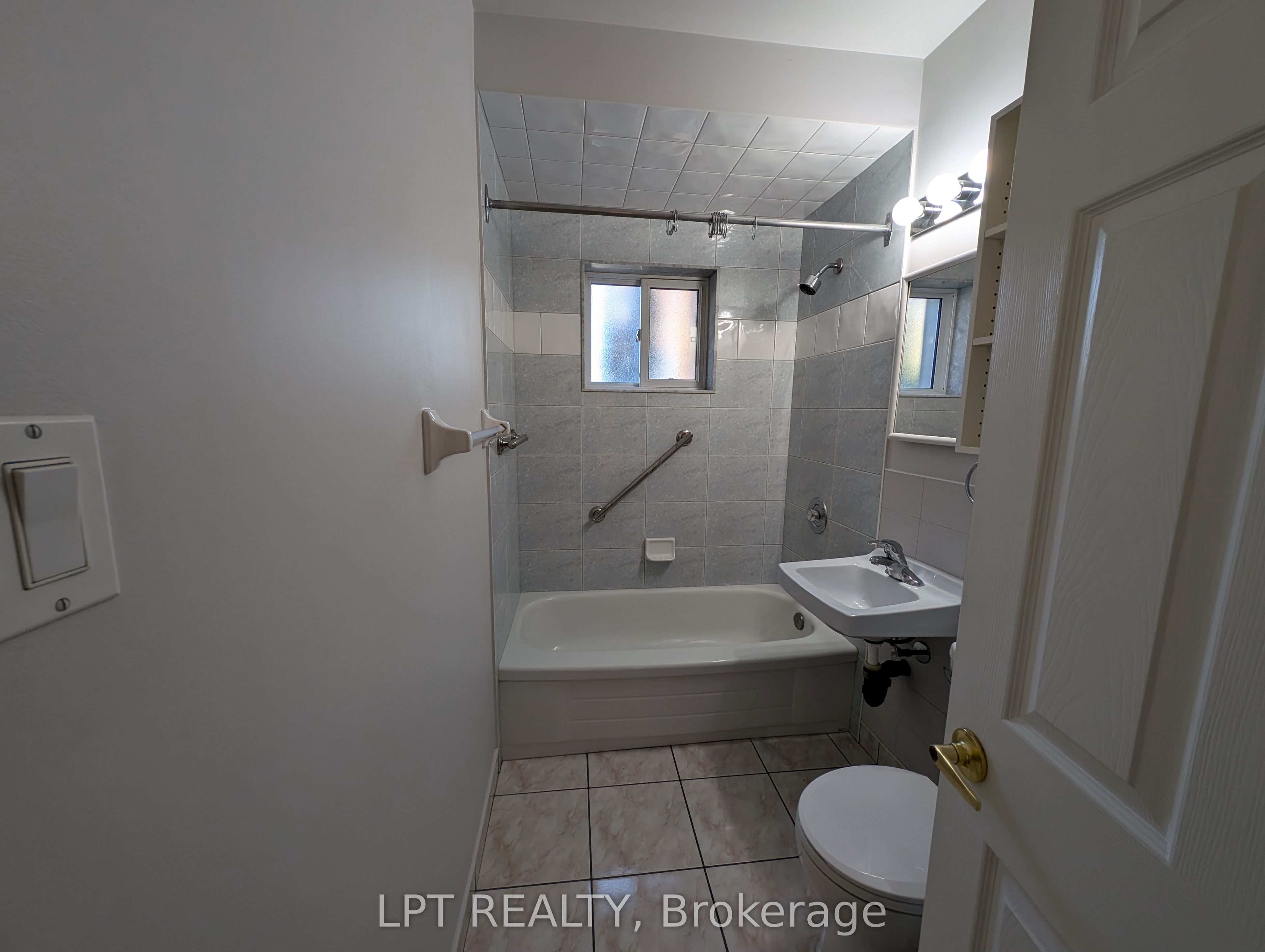 #main - 9 Atkinson Avenue Property Photo 8
