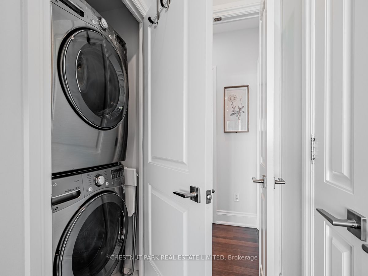 #ph02 - 1048 Broadview Avenue Property Photo 9