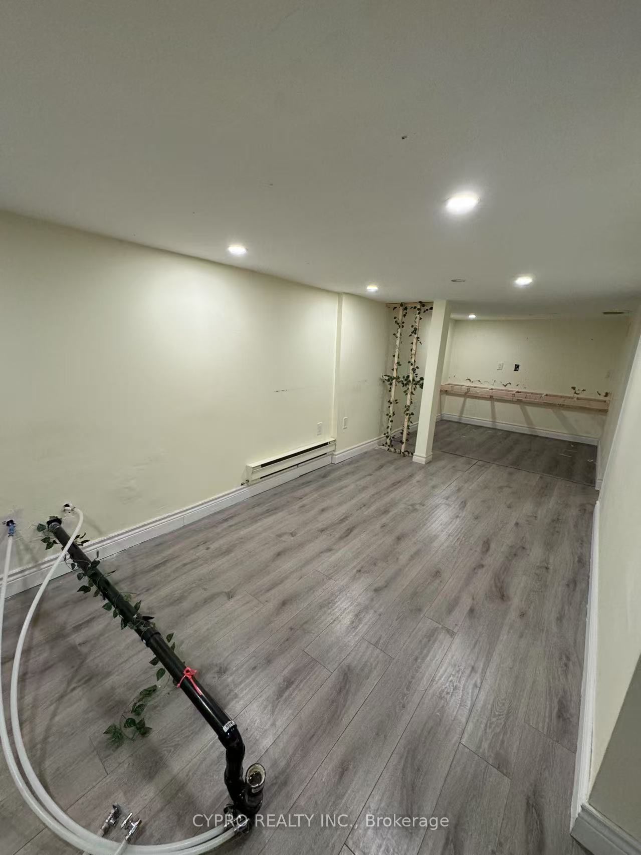 4246 Sheppard Avenue Property Photo 5