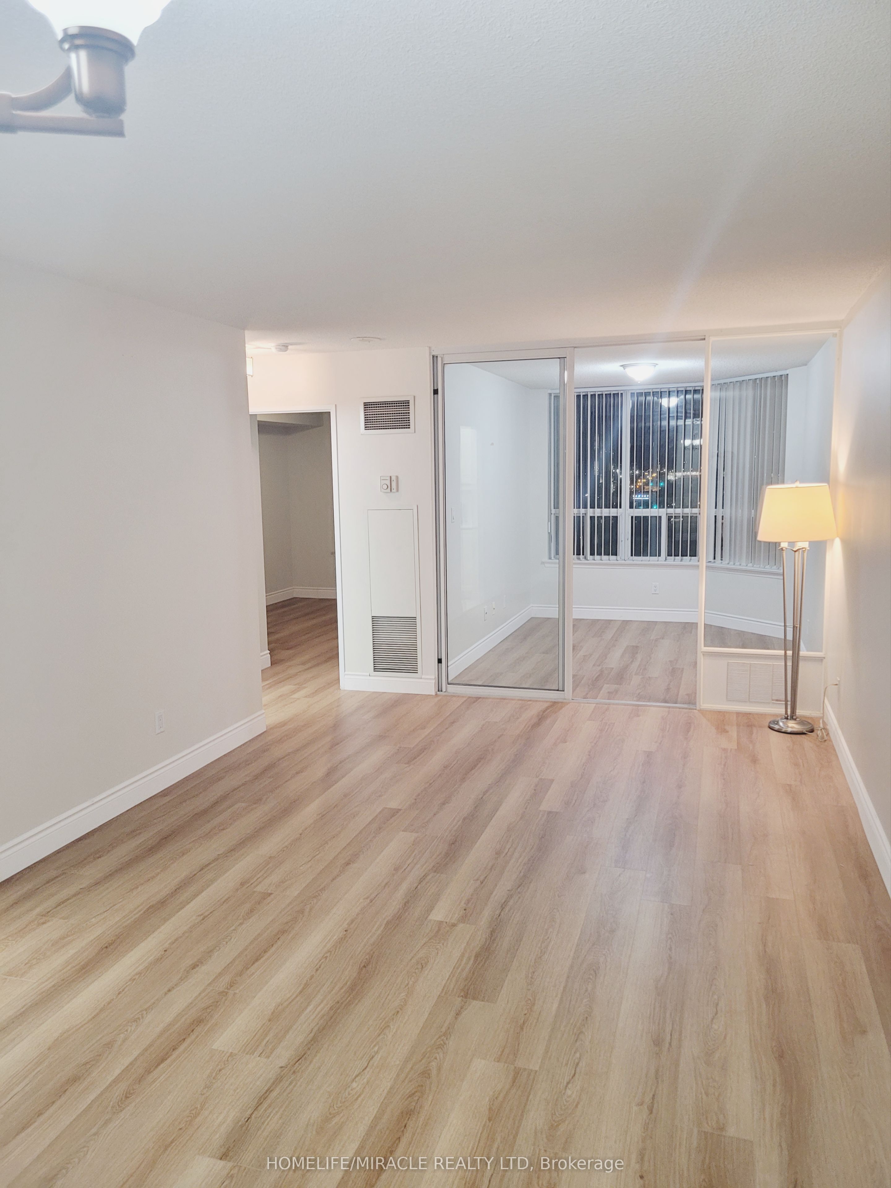 #1010 - 88 Corporate Drive Property Photo 3