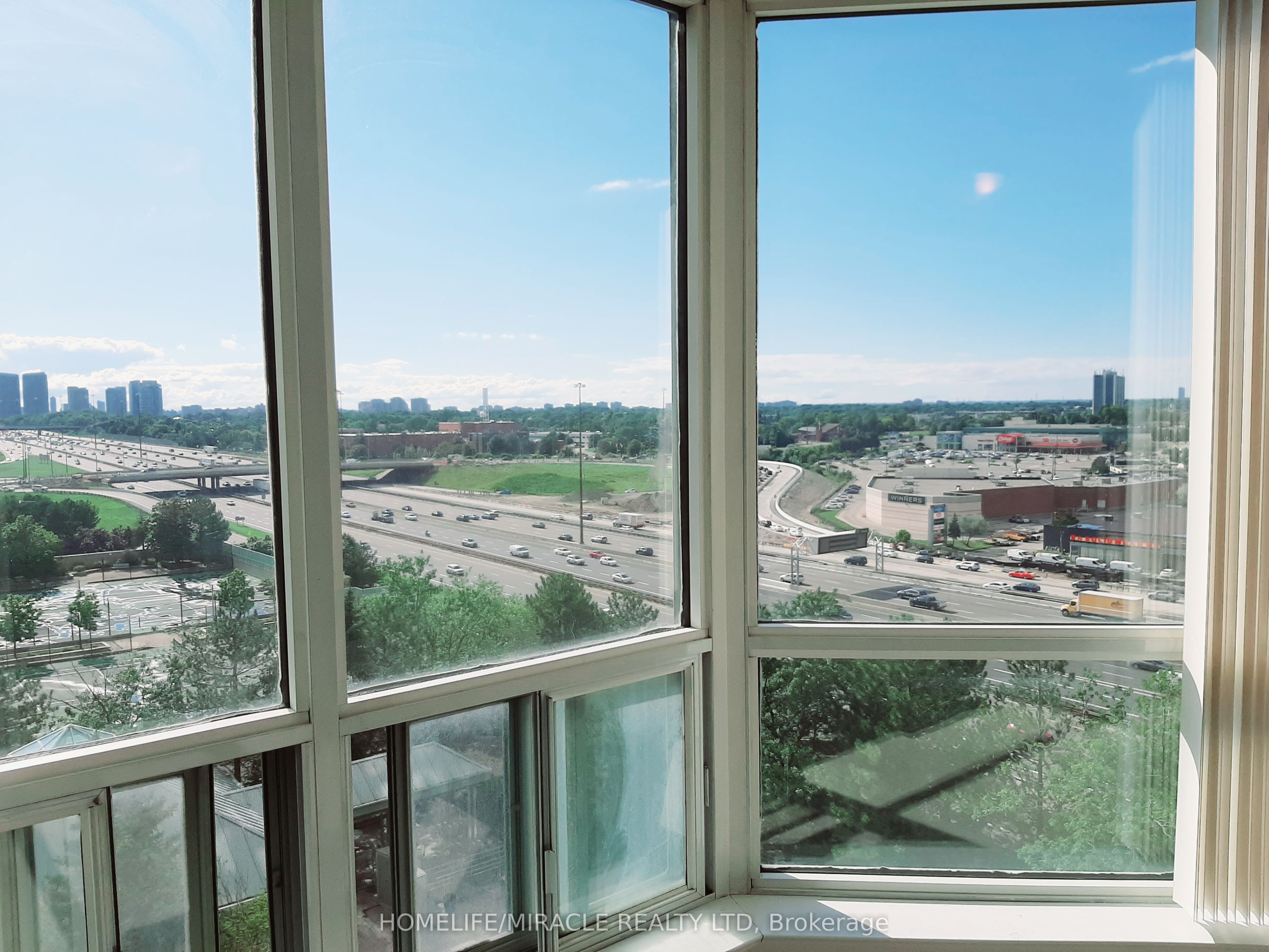 #1010 - 88 Corporate Drive Property Photo 14
