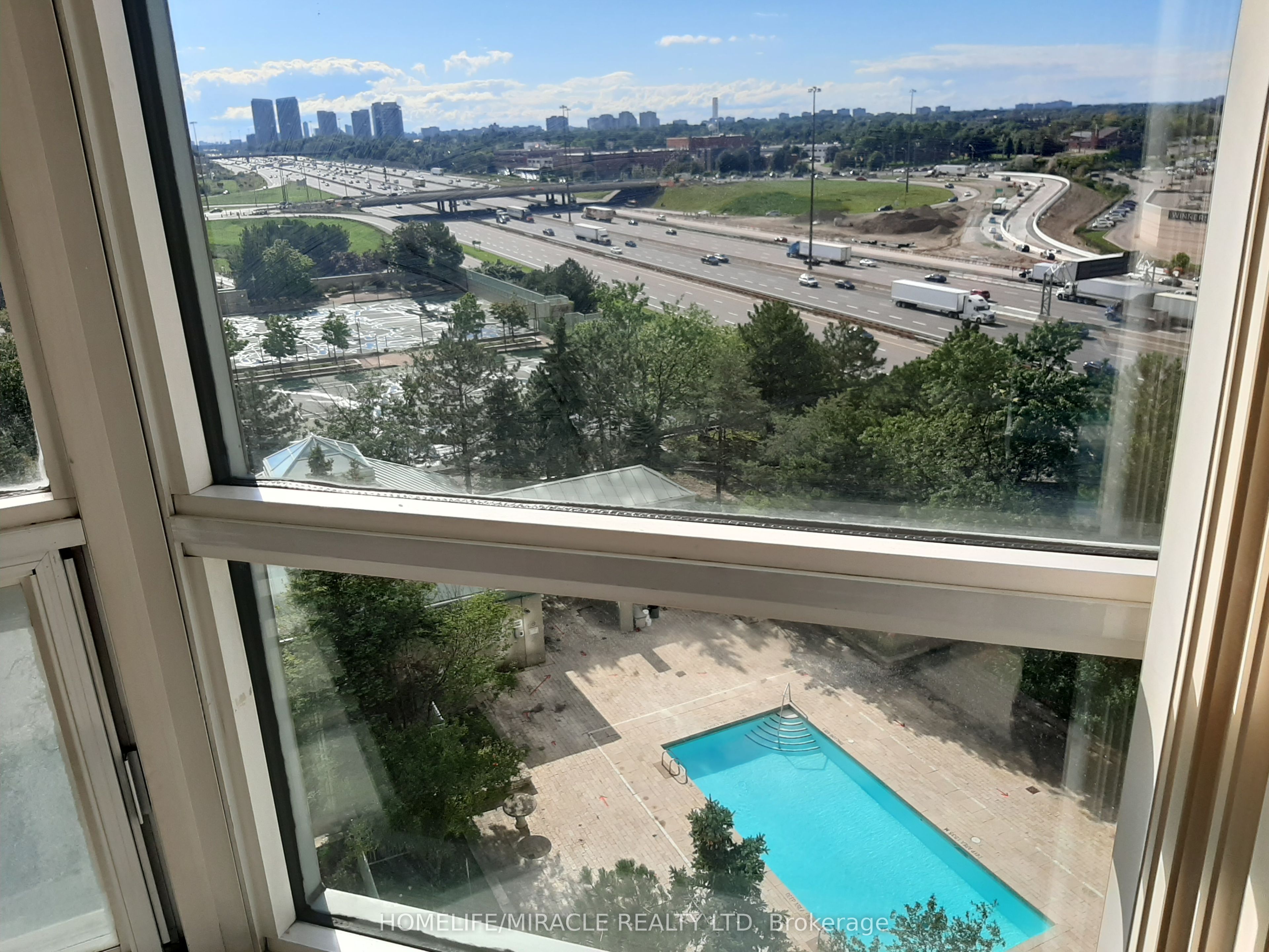 #1010 - 88 Corporate Drive Property Photo 15