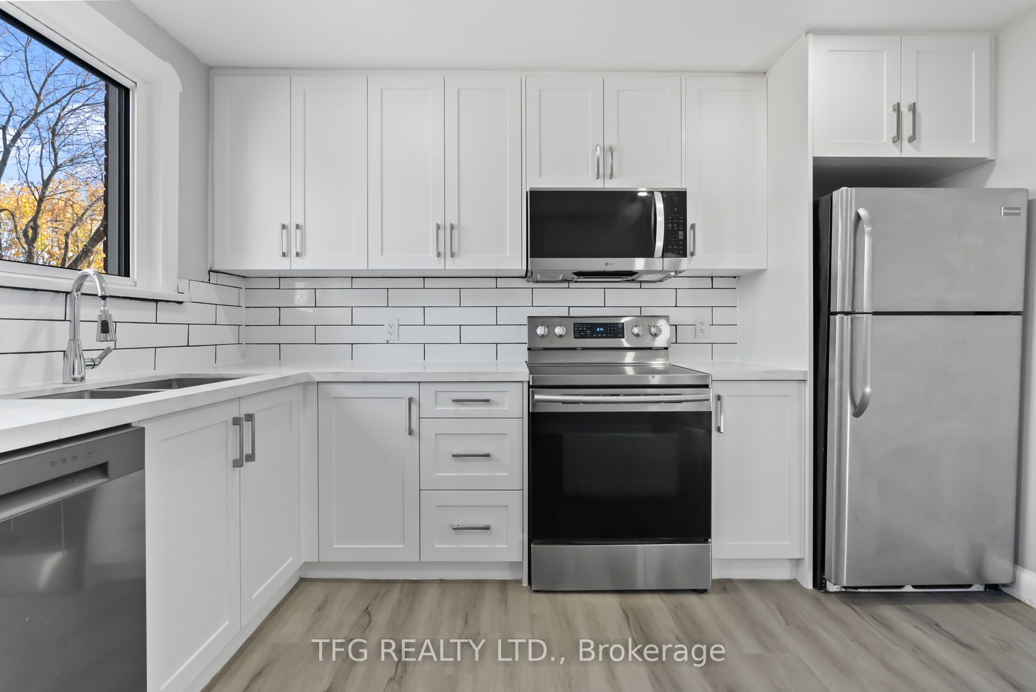 73 Central Park Boulevard Property Photo 9