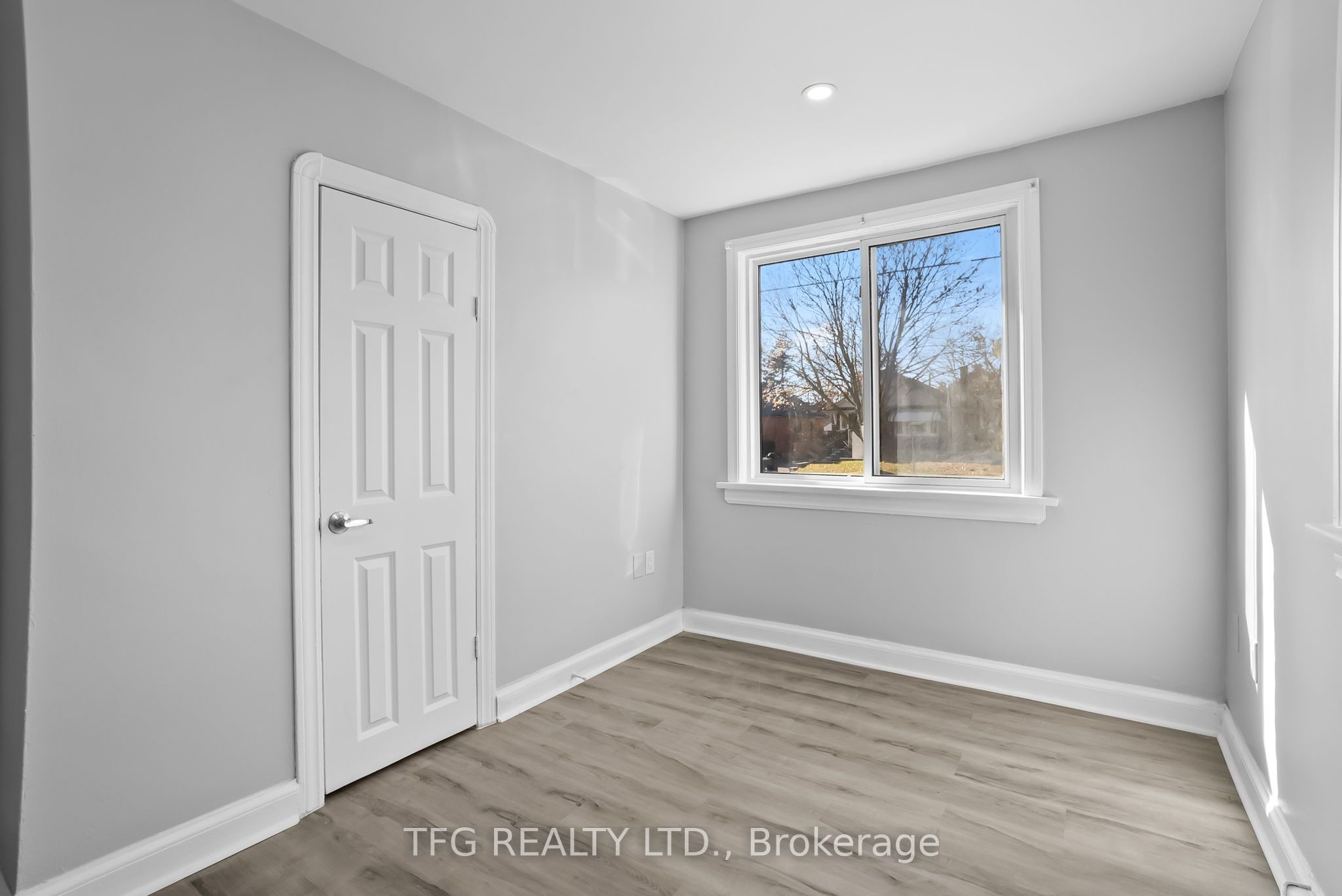 73 Central Park Boulevard Property Photo 11