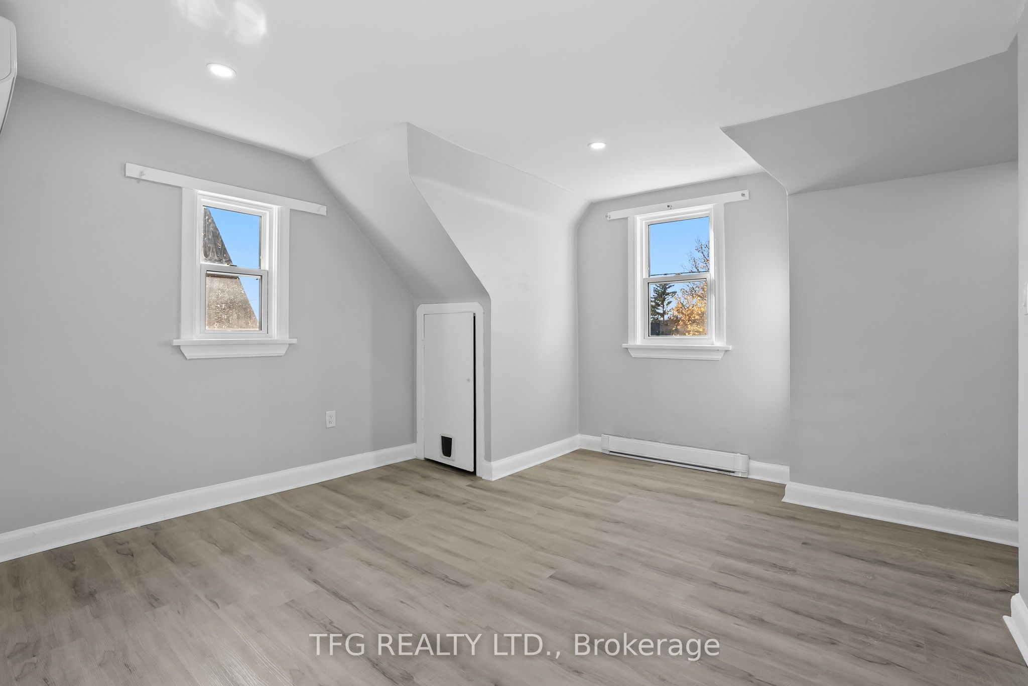73 Central Park Boulevard Property Photo 16