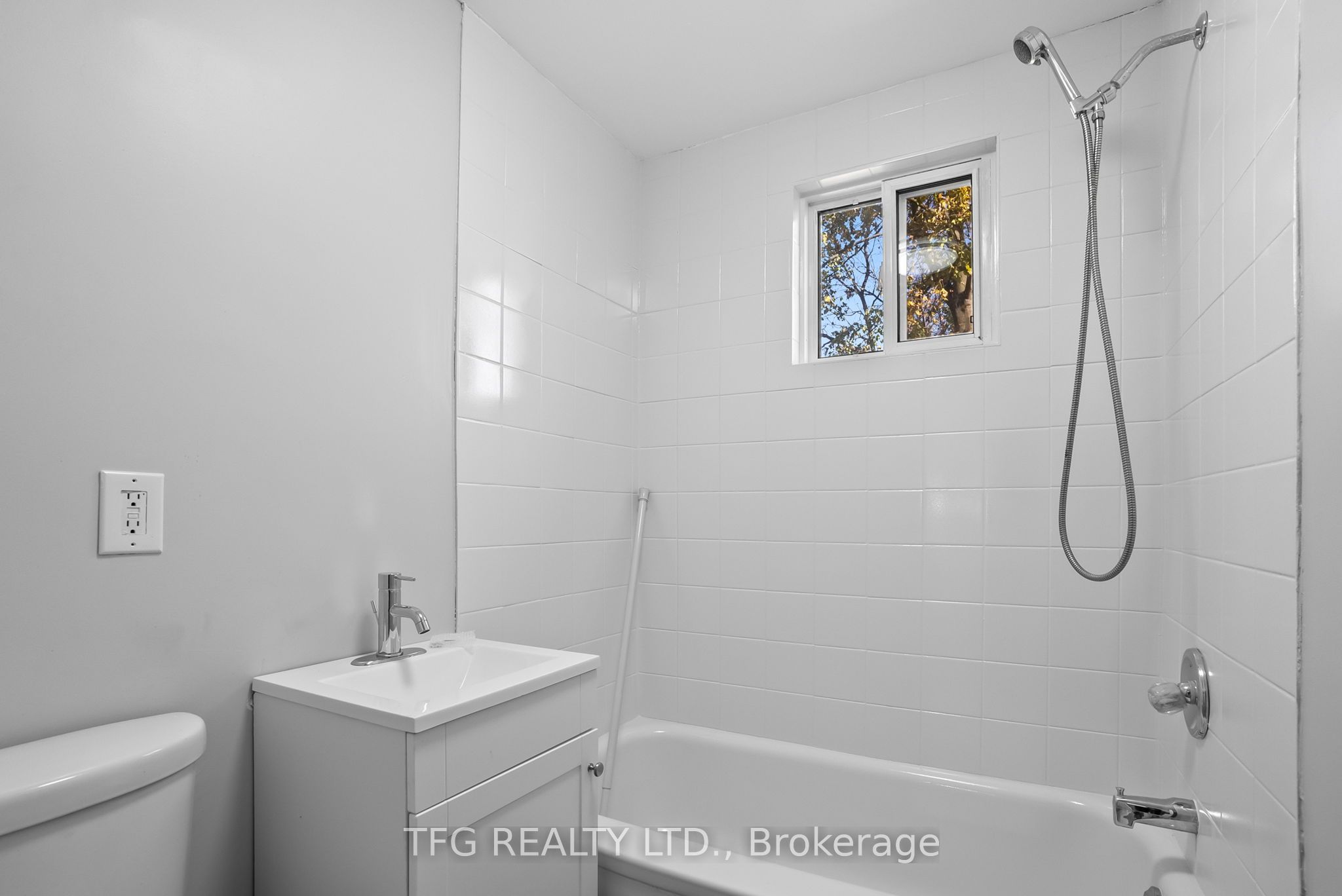73 Central Park Boulevard Property Photo 17