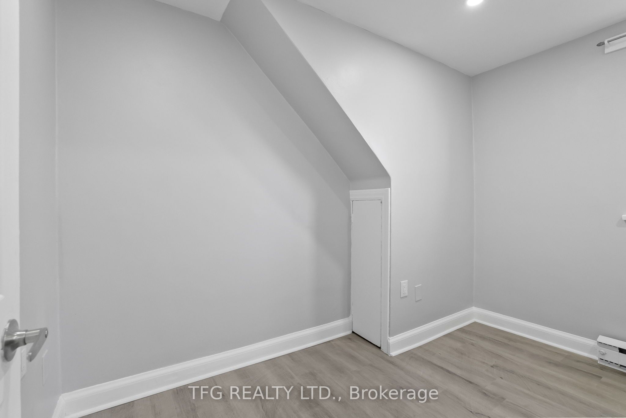 73 Central Park Boulevard Property Photo 23