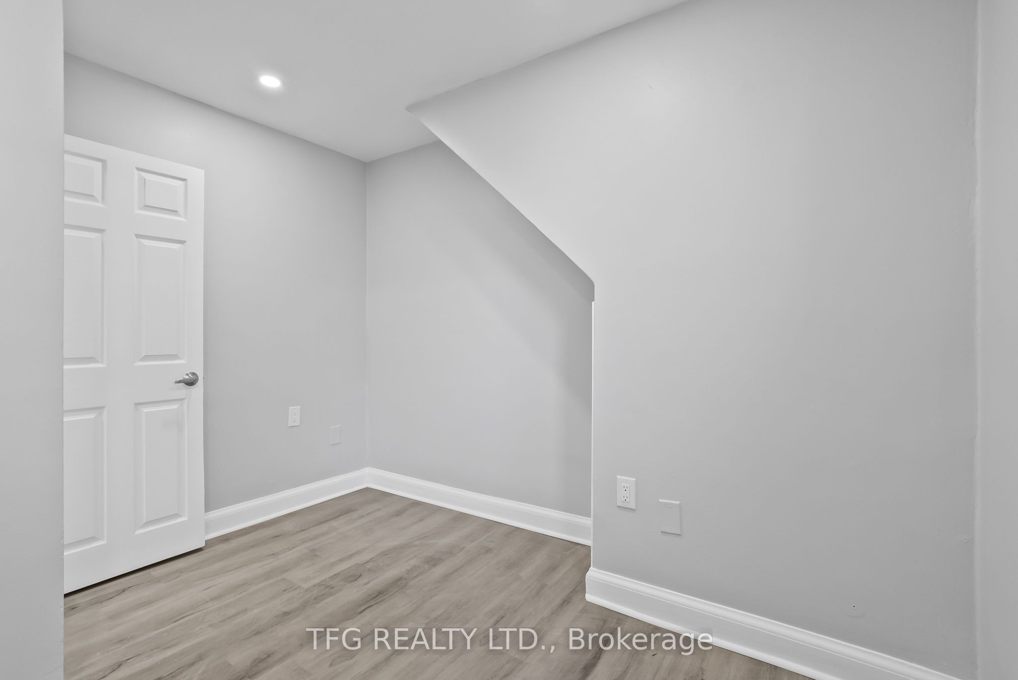 73 Central Park Boulevard Property Photo 25