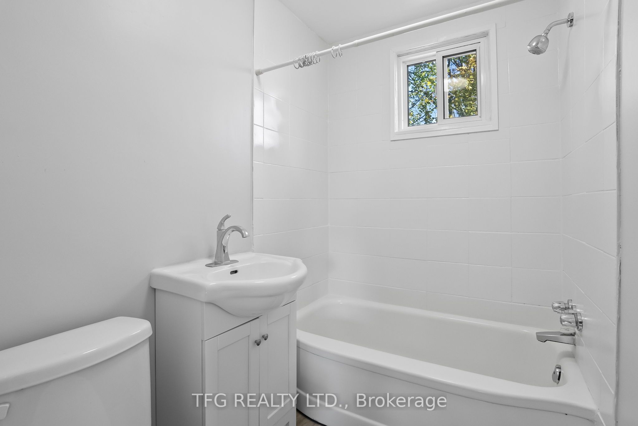 73 Central Park Boulevard Property Photo 26
