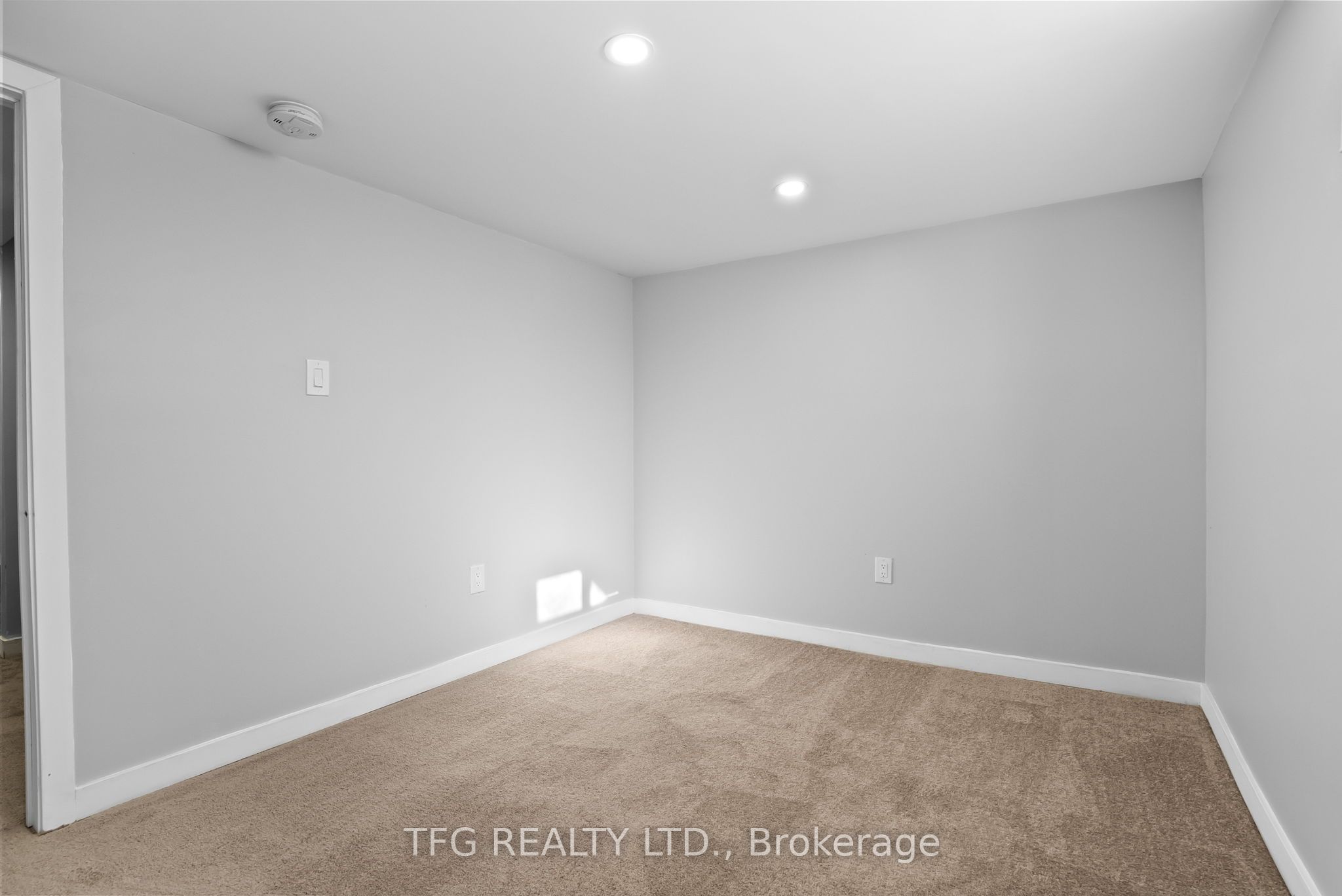 73 Central Park Boulevard Property Photo 34