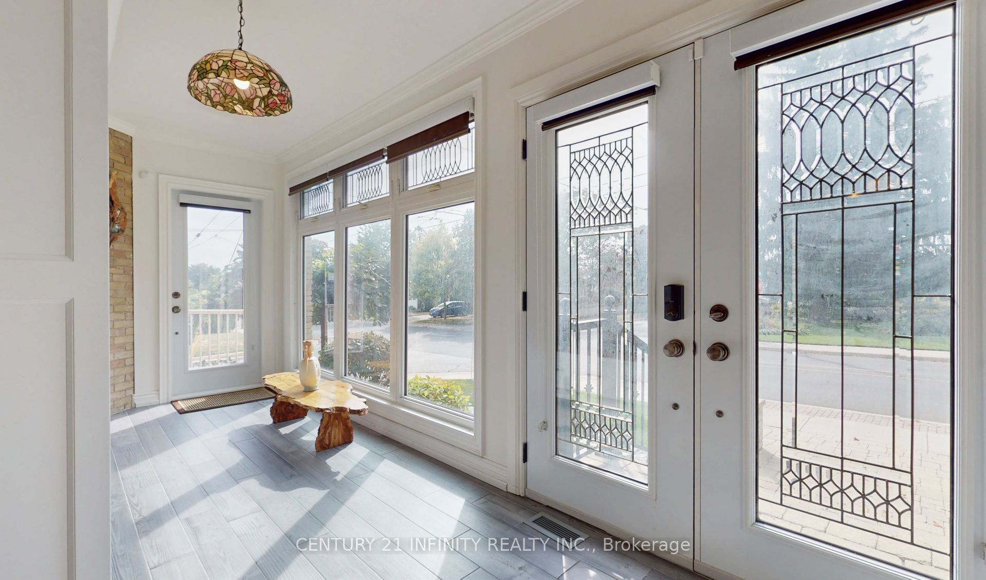 98 Church Street Property Photo 7