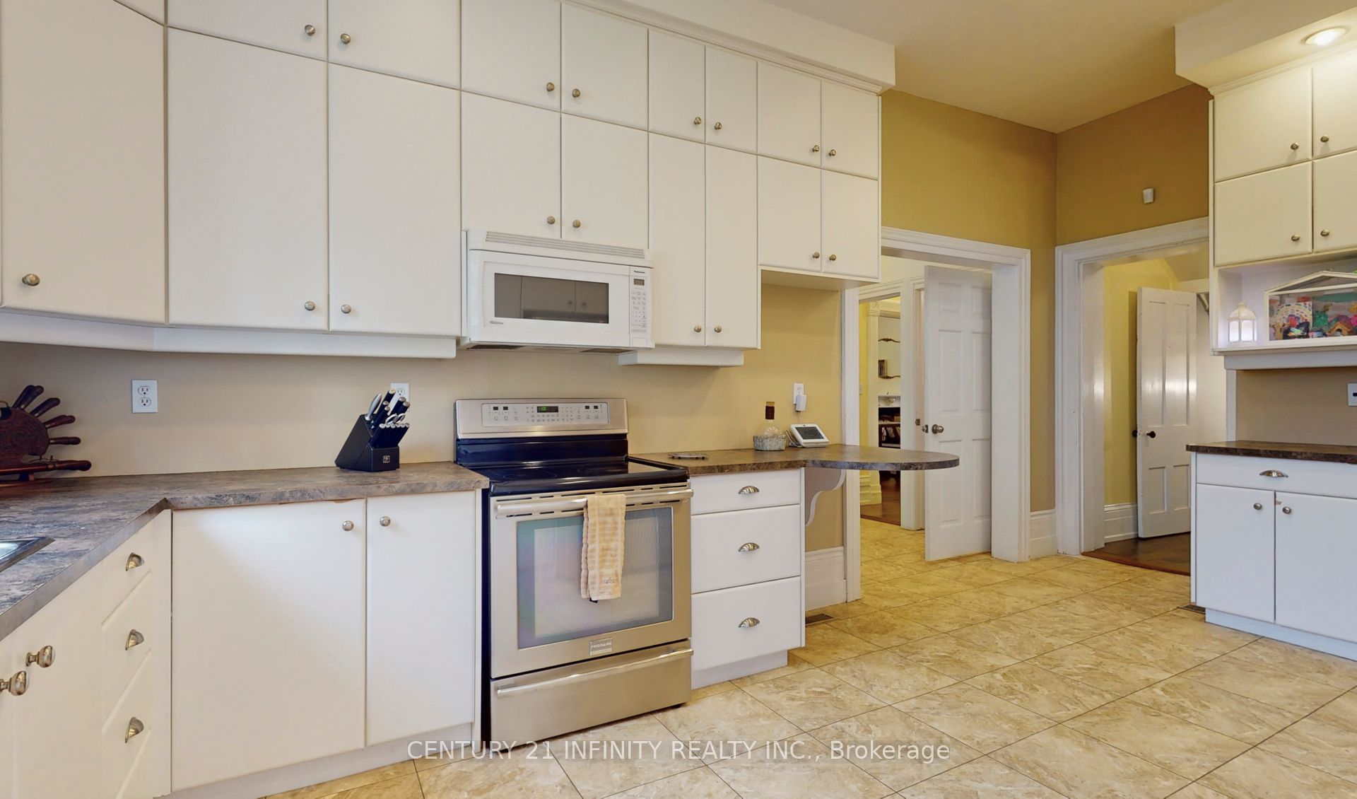 98 Church Street Property Photo 18
