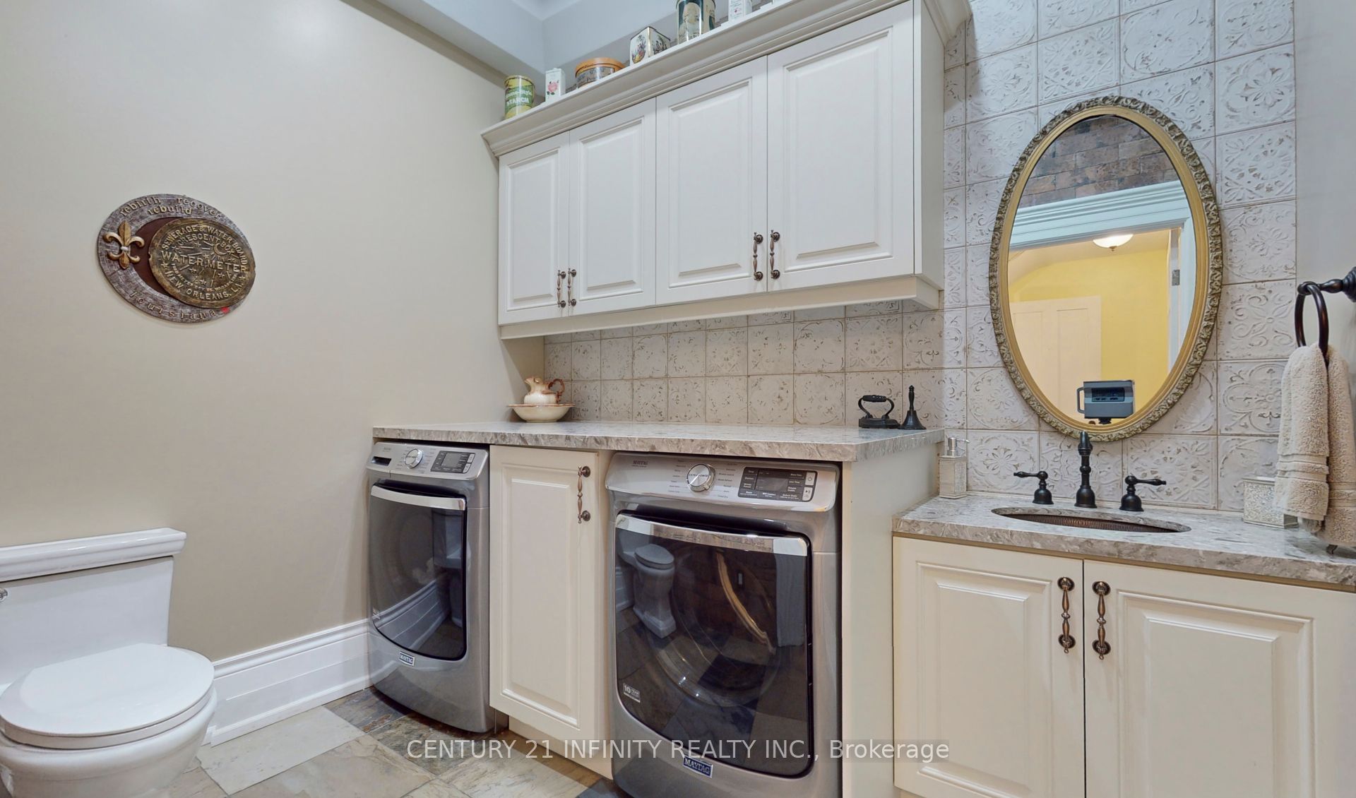 98 Church Street Property Photo 21