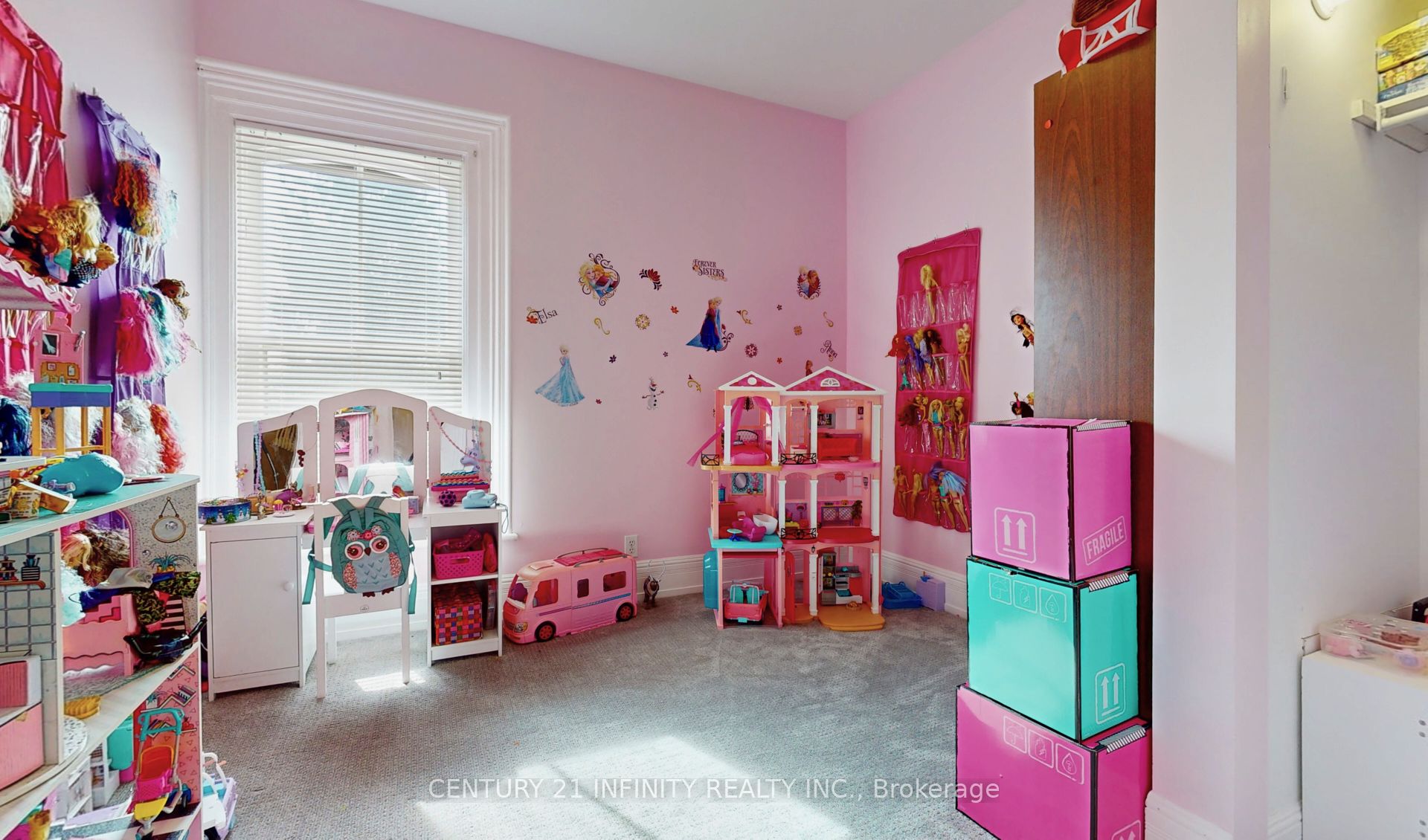 98 Church Street Property Photo 27