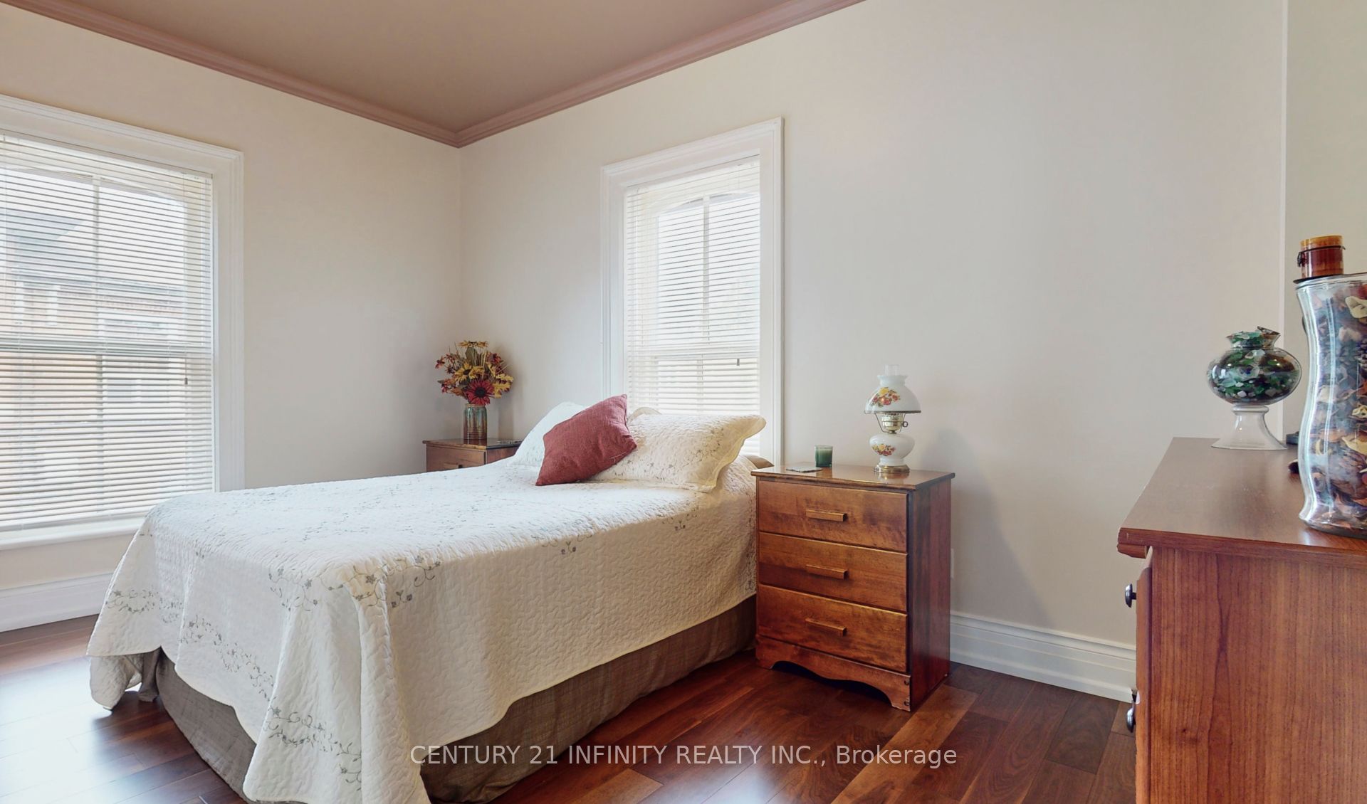 98 Church Street Property Photo 32