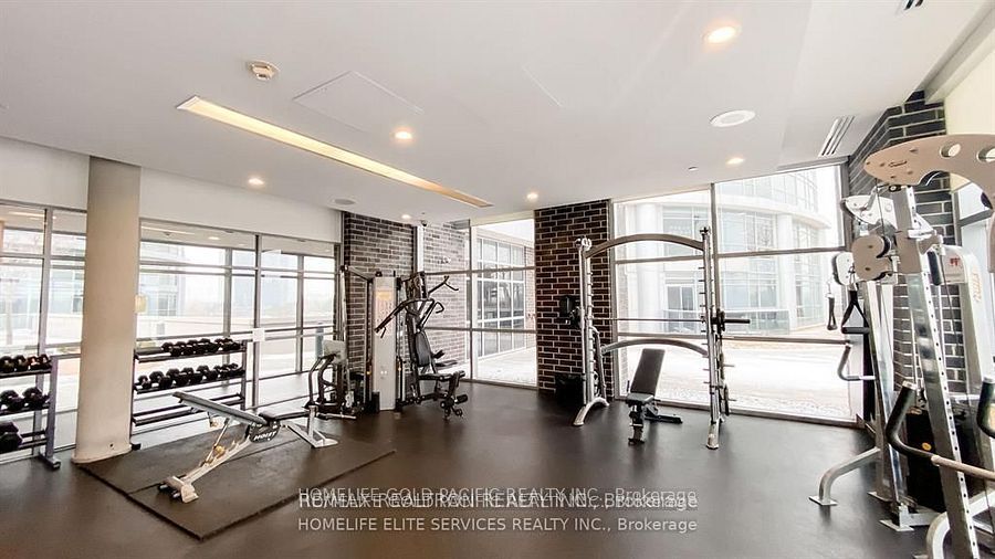 #2418 - 135 Village Green Square Property Photo 13
