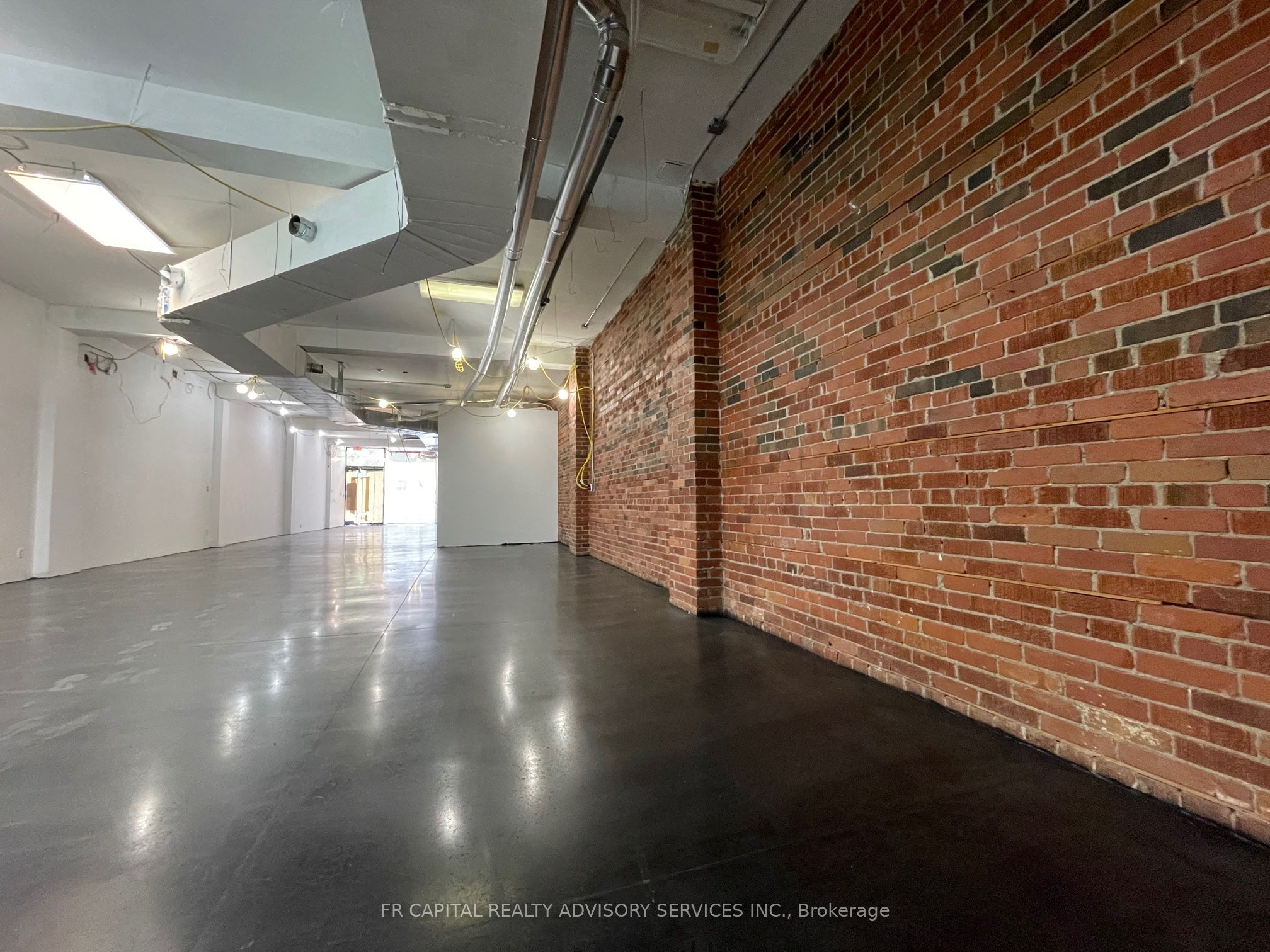 #101 - 909 Queen Street Property Photo 6
