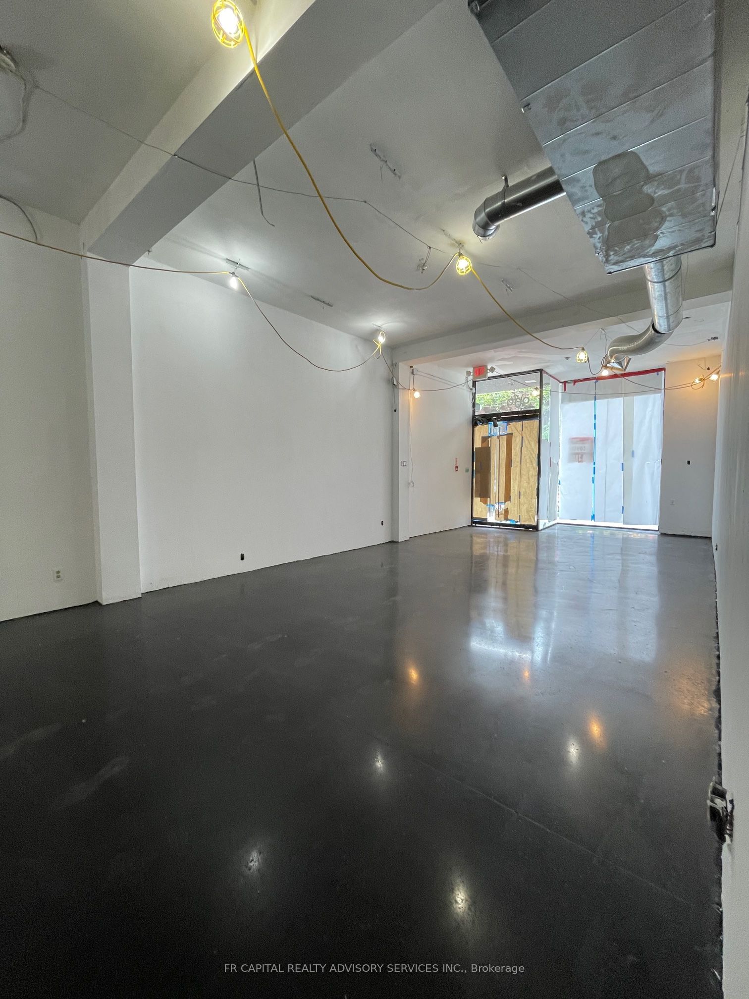 #101 - 909 Queen Street Property Photo 8
